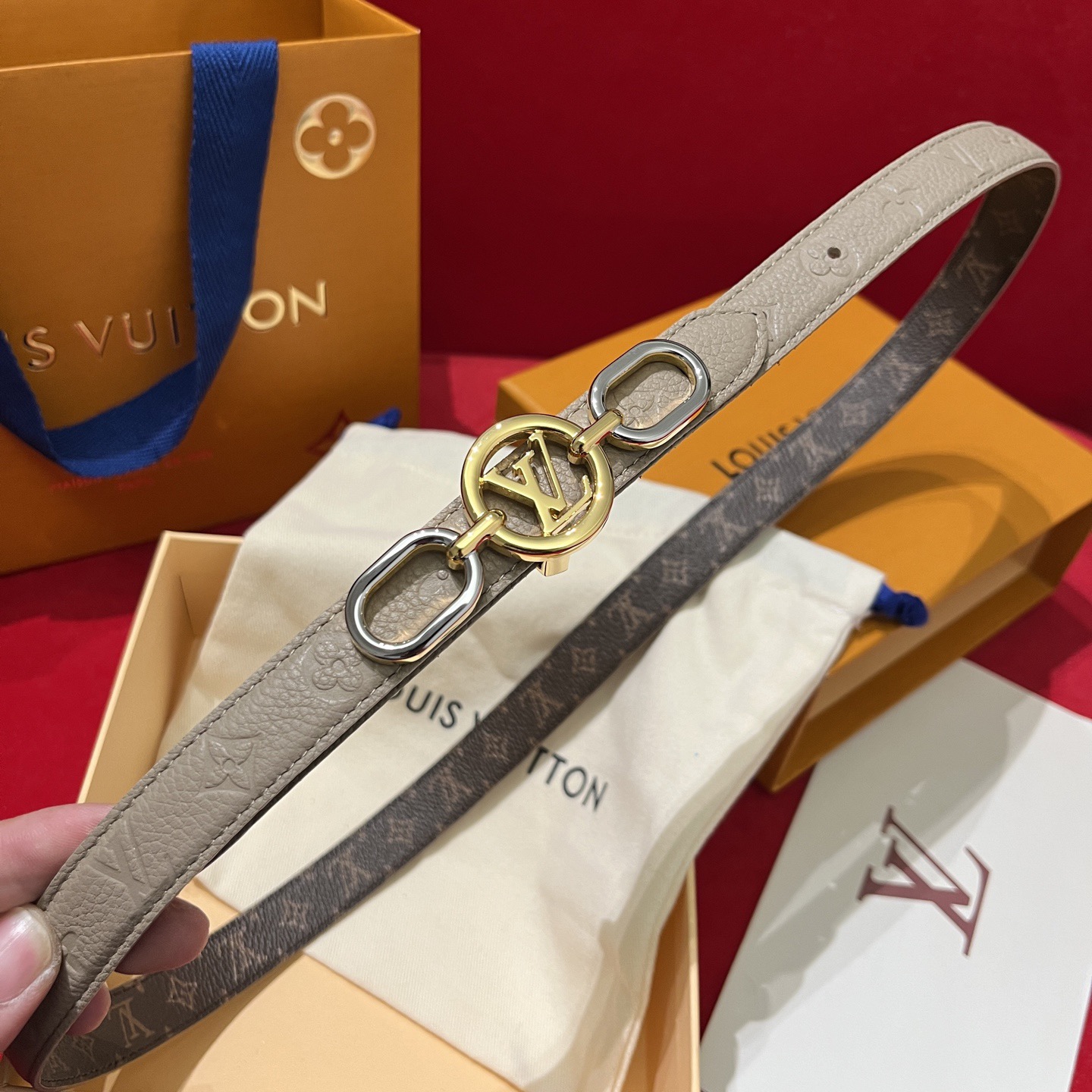 Louis Vuitton 루이비통 플라워 버클 모노그램 리버서블 여성 벨트 5