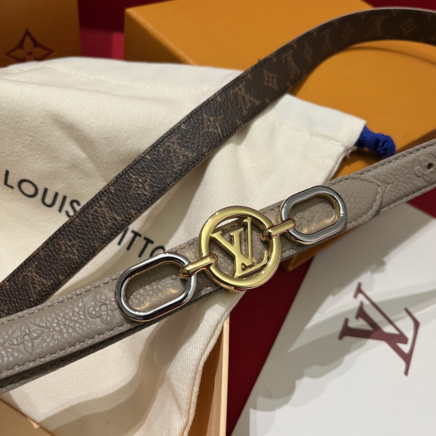 Louis Vuitton 루이비통 플라워 버클 모노그램 리버서블 여성 벨트 6