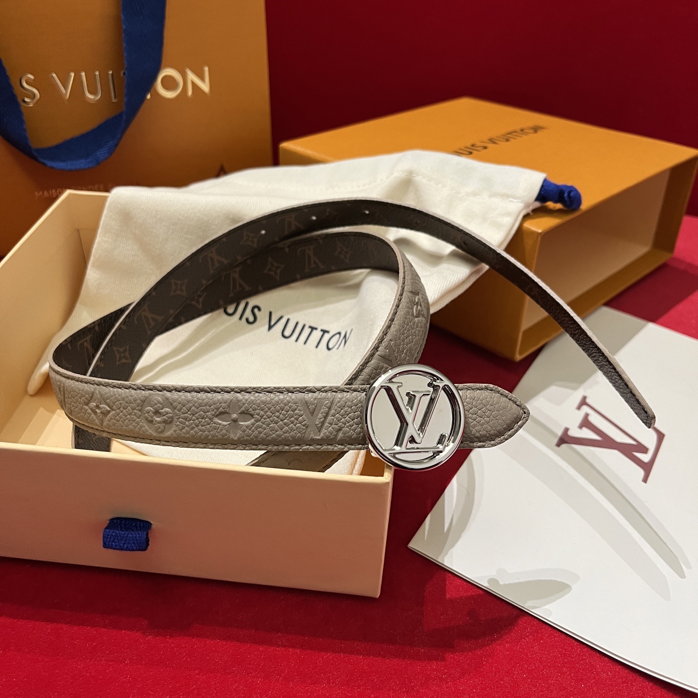 Louis Vuitton 루이비통 플라워 버클 모노그램 리버서블 여성 벨트 9