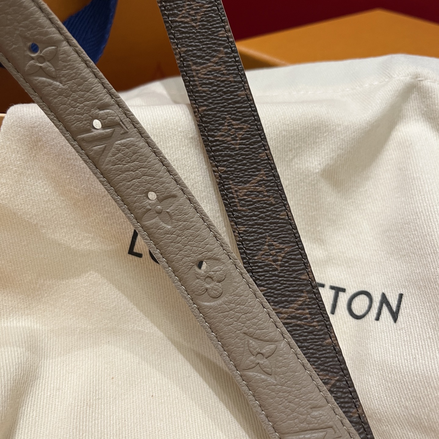 SAINT LAURENT BEA 토트백 LE CASSANDRE 장식 5