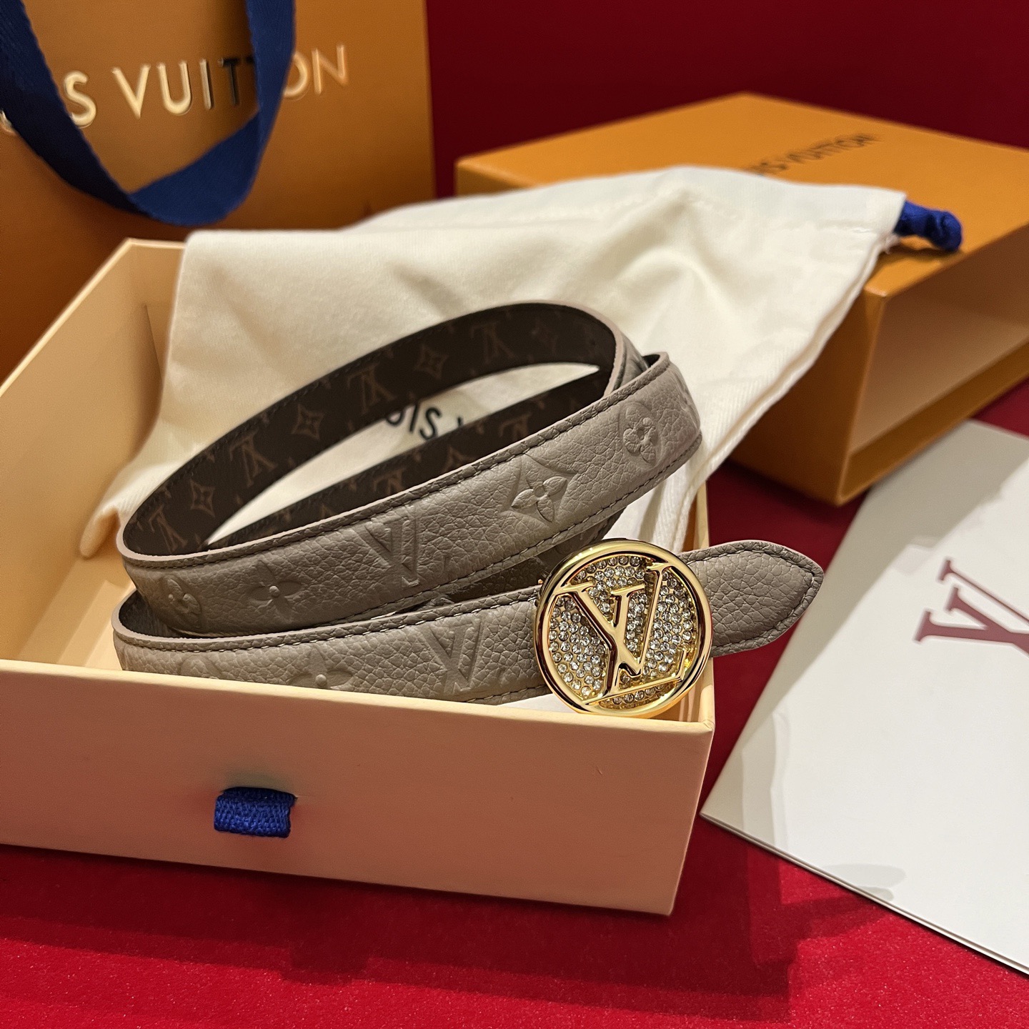 SAINT LAURENT BEA 토트백 LE CASSANDRE 장식 8