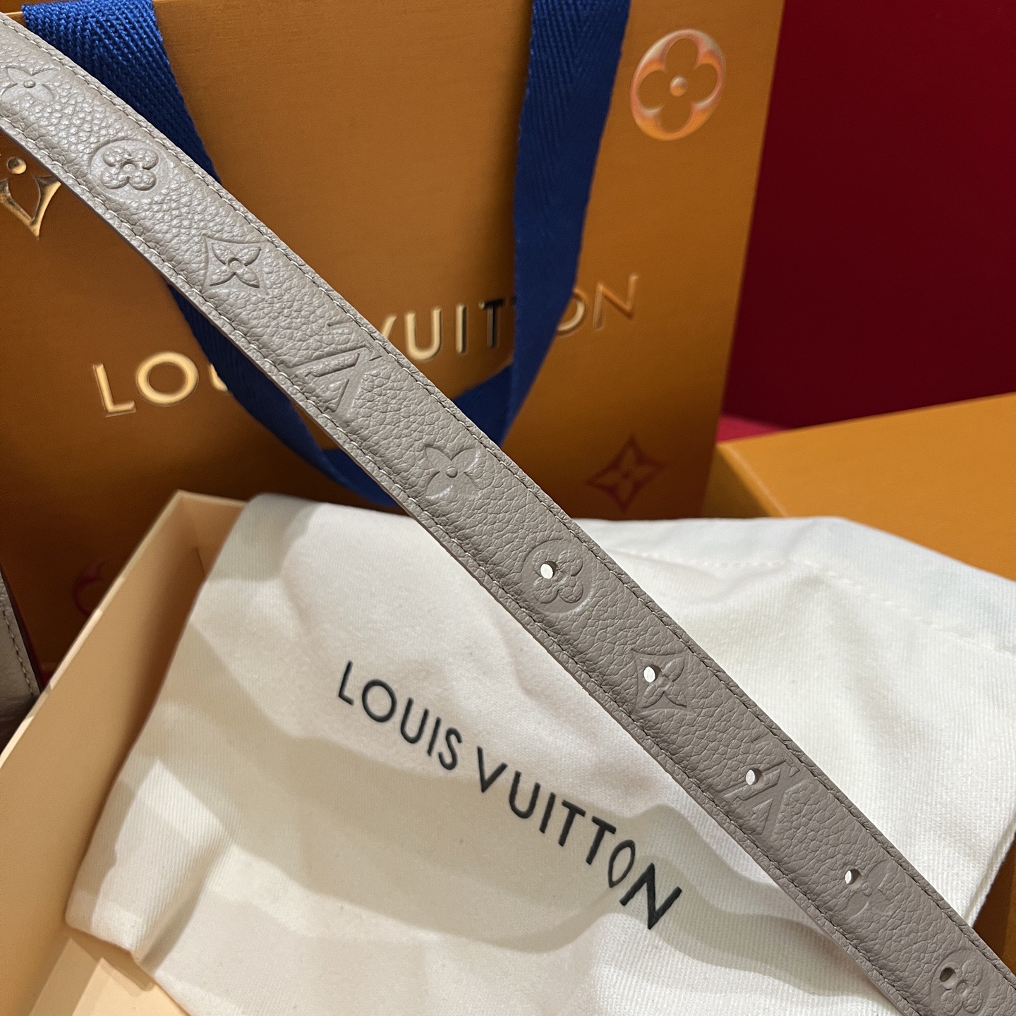 SAINT LAURENT BEA 토트백 LE CASSANDRE 장식 12