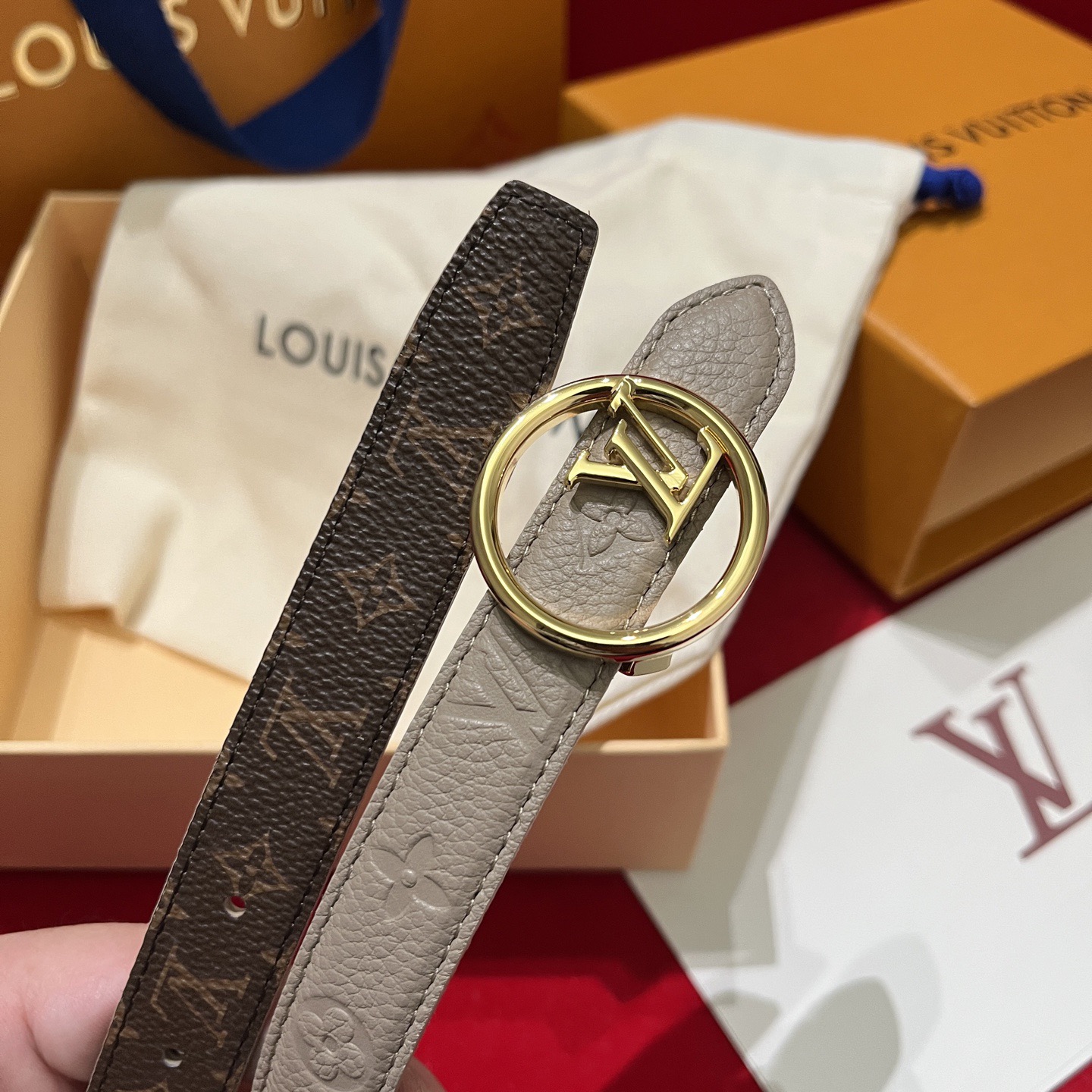 SAINT LAURENT BEA 토트백 LE CASSANDRE 장식 13