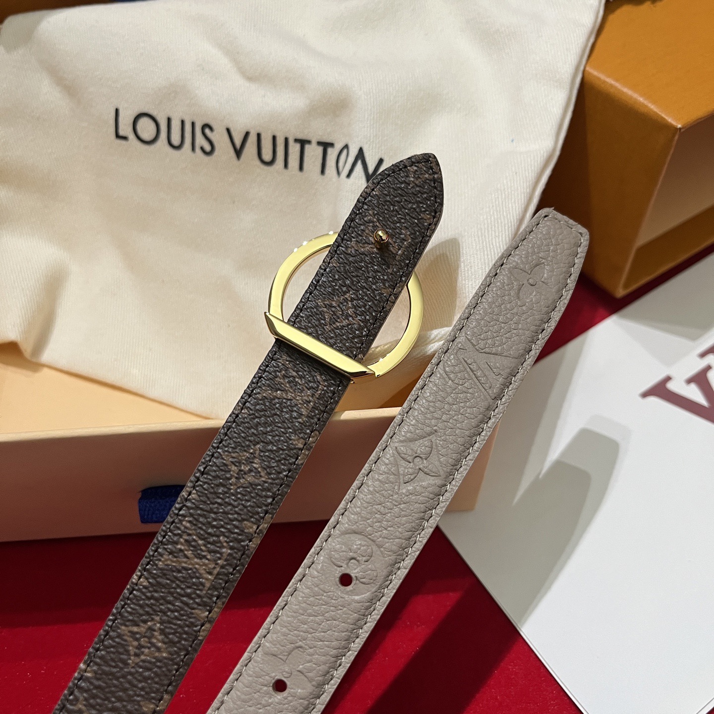 SAINT LAURENT BEA 토트백 LE CASSANDRE 장식 14