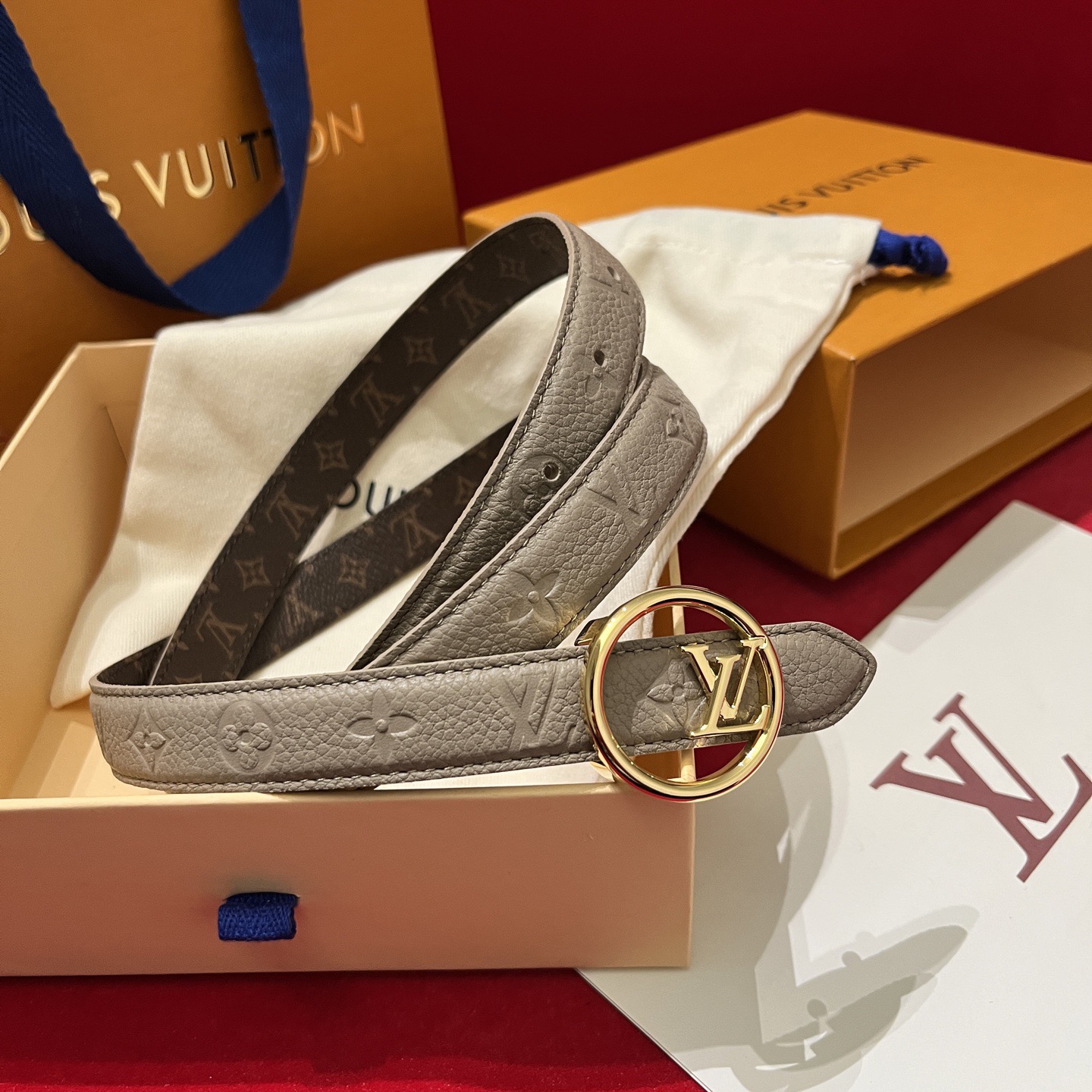 SAINT LAURENT BEA 토트백 LE CASSANDRE 장식 4