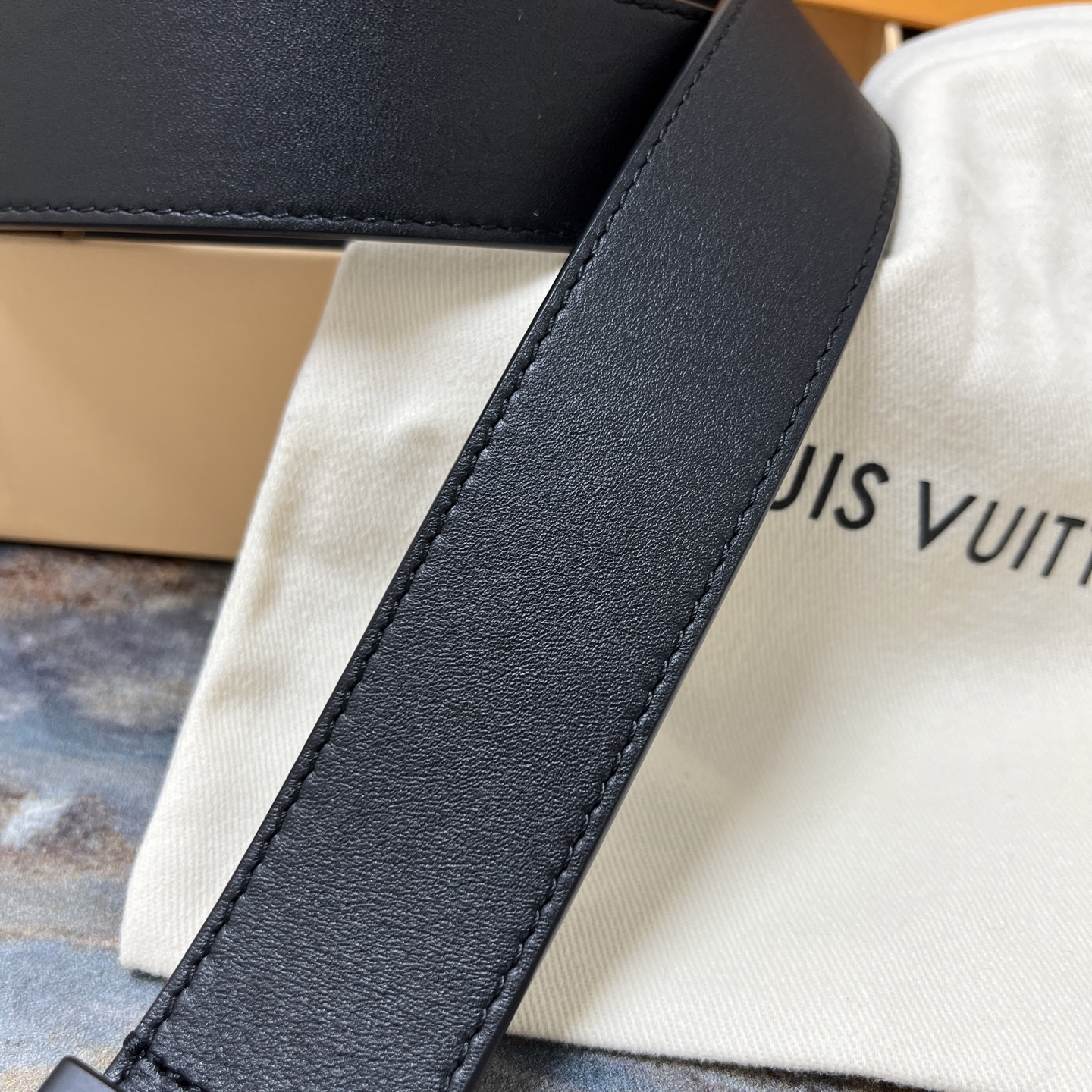 Louis Vuitton 루이비통 남성 모노그램 가죽 벨트 3