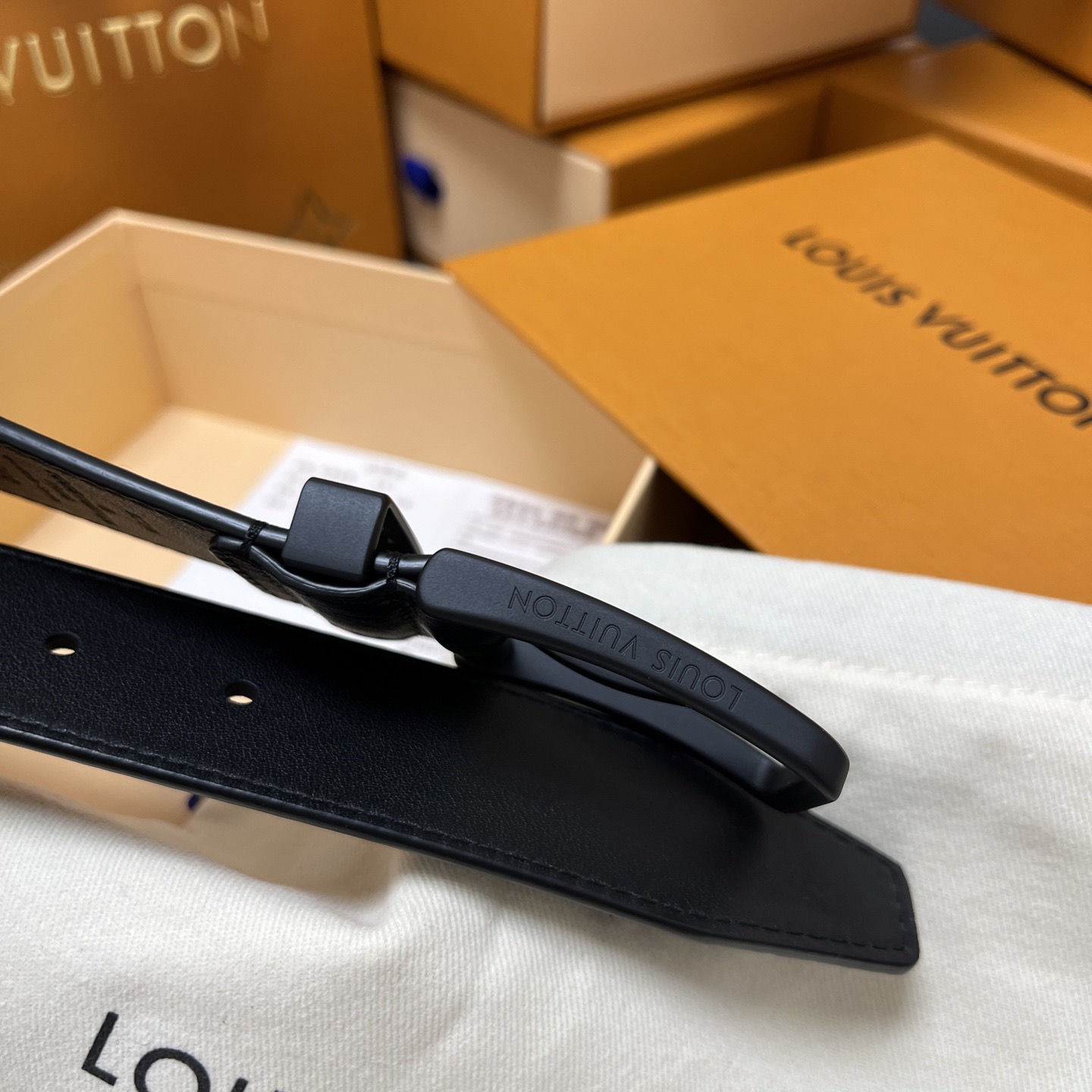 Louis Vuitton 루이비통 남성 모노그램 가죽 벨트 7