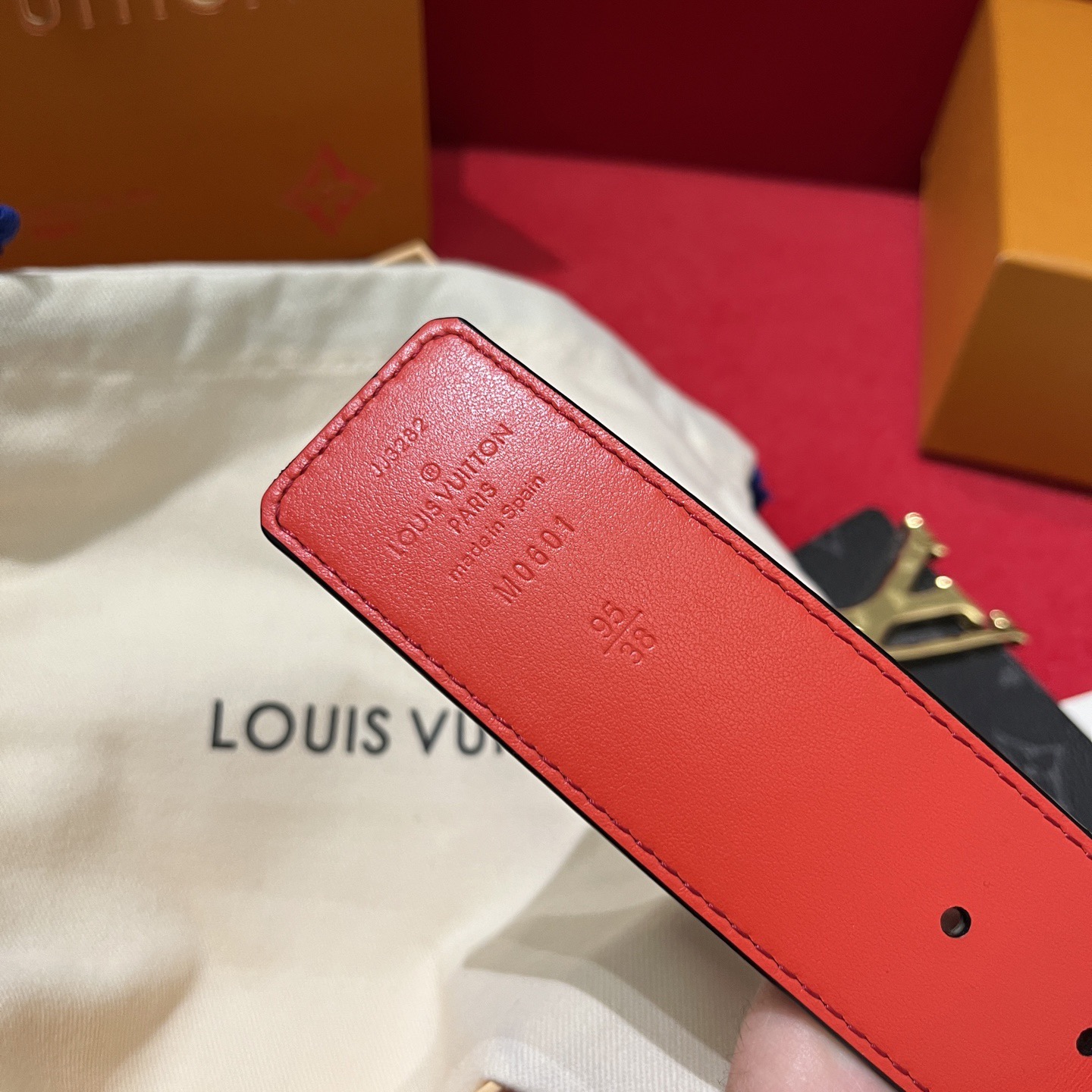 Louis Vuitton 루이비통 모노그램 LV 버클 남성 가죽 벨트 6