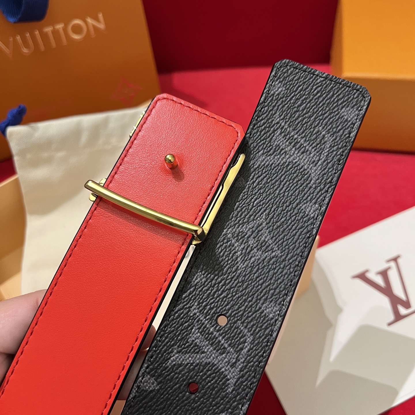 Louis Vuitton 루이비통 모노그램 LV 버클 남성 가죽 벨트 7