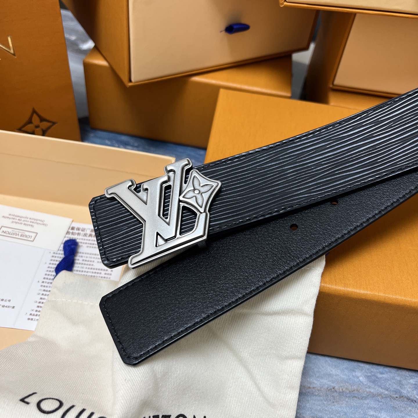 LOUIS VUITTON 루이비통 에피가죽 벨트 7