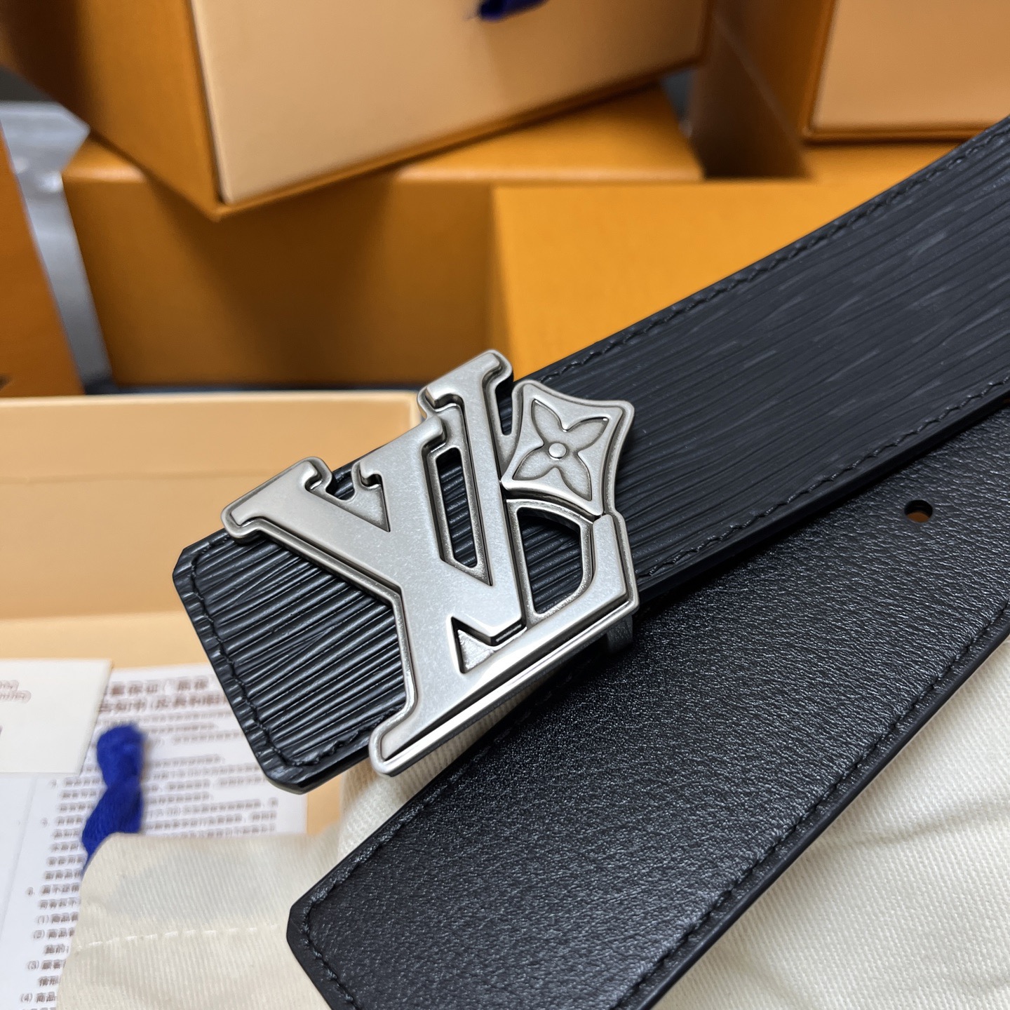 LOUIS VUITTON 루이비통 에피가죽 벨트 8