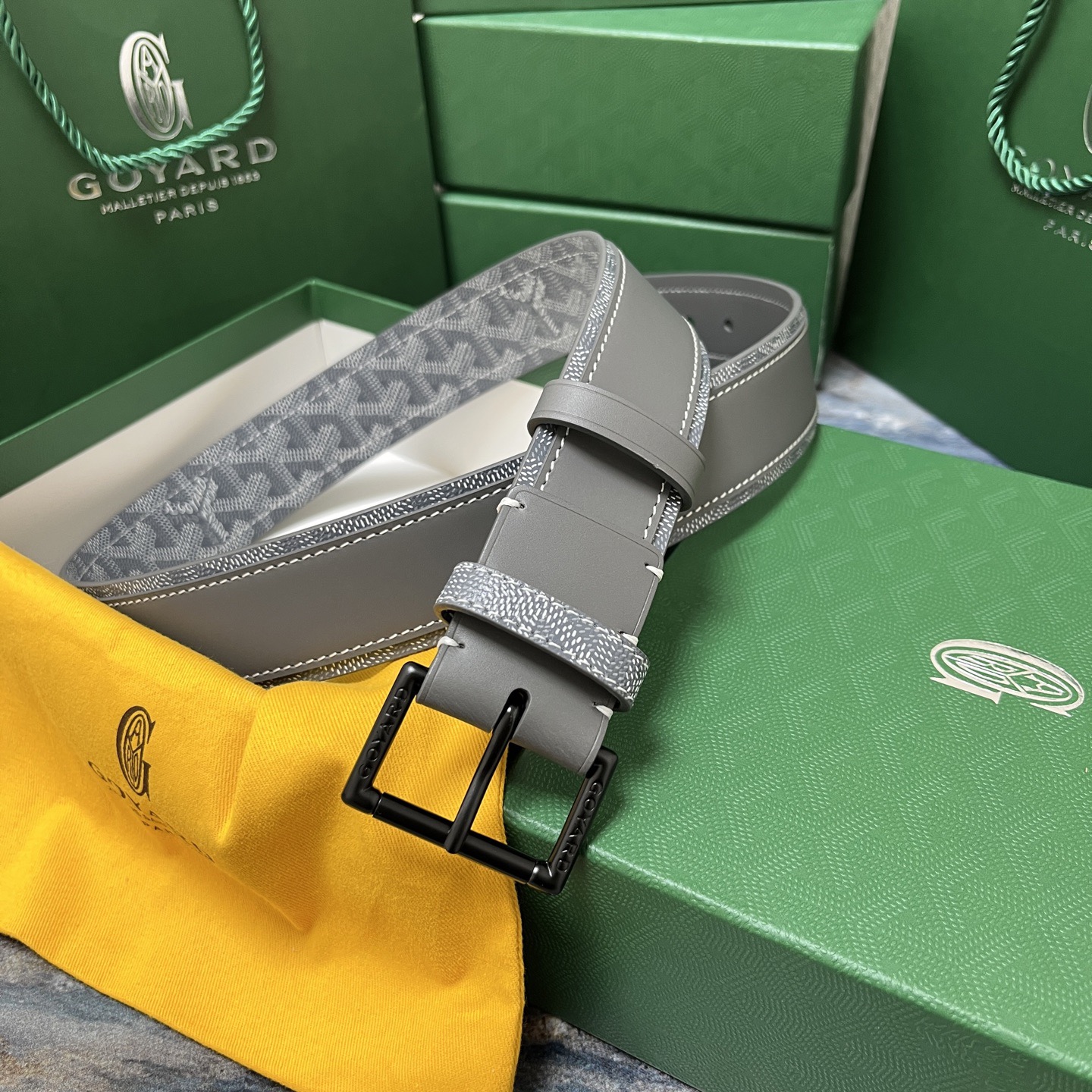 Goyard 고야드 그레이 리버서블 가죽 벨트 1