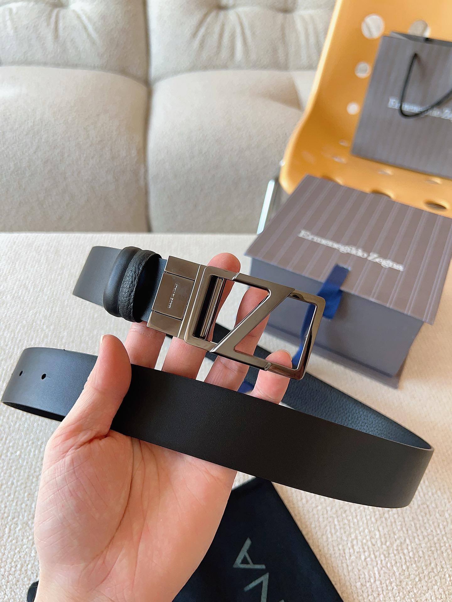 Zegna 제냐 로고 버클 블랙 가죽 벨트 3