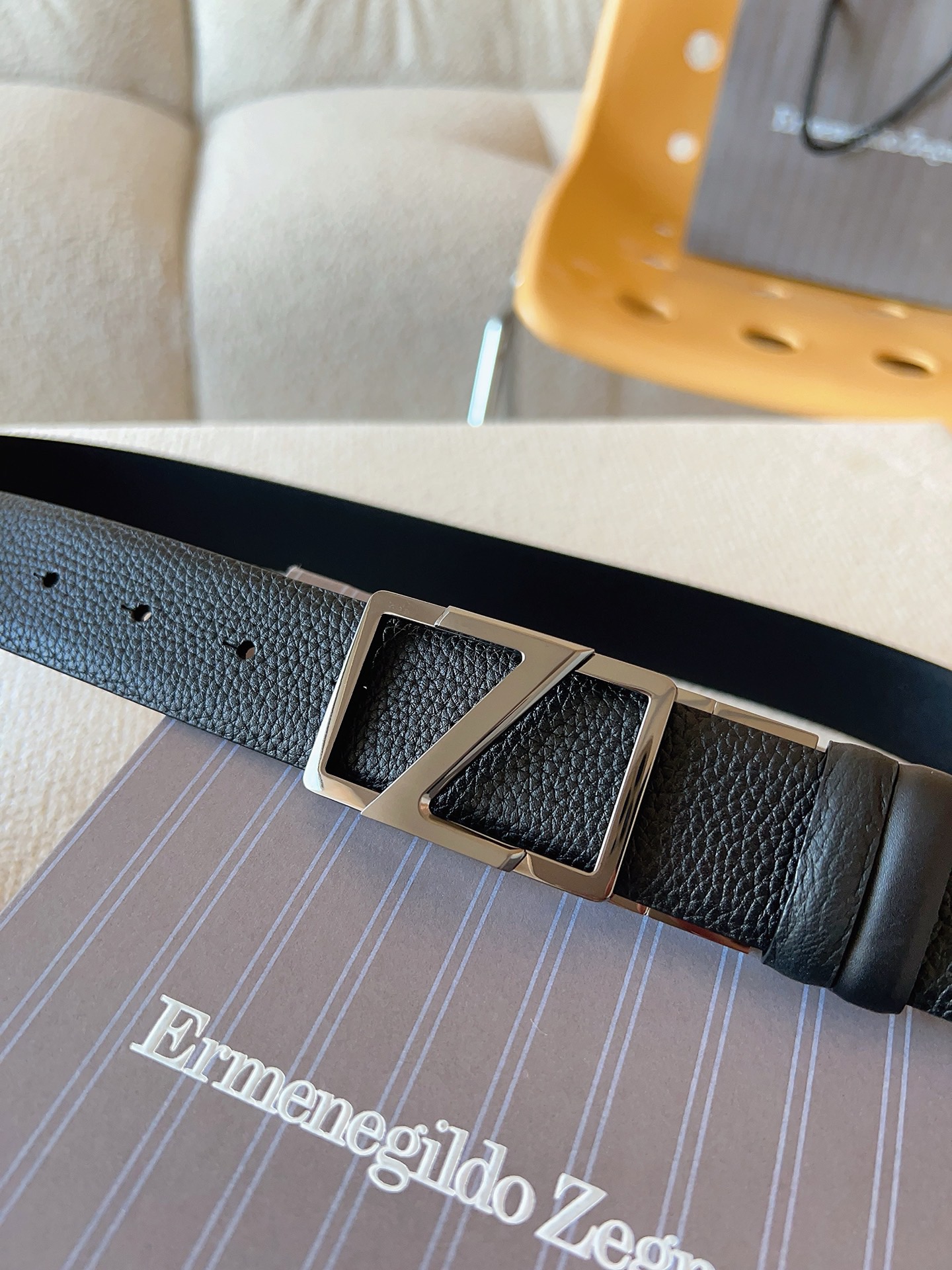 Zegna 제냐 로고 버클 블랙 가죽 벨트 4