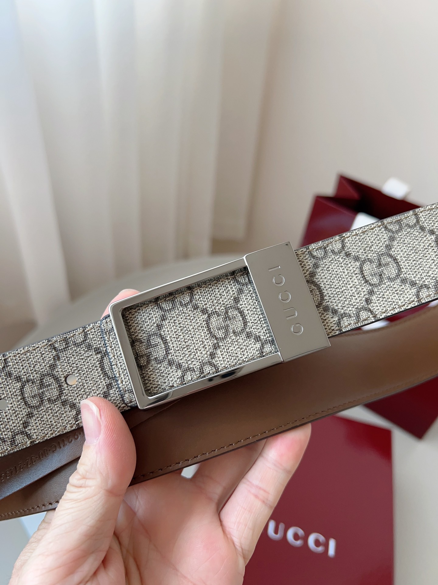 Gucci 구찌 GG 수프림 리버서블 남성 직사각 버클 벨트 2