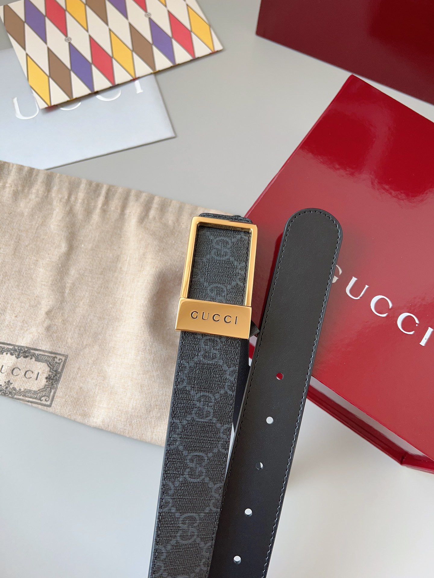 Gucci 구찌 GG 수프림 블랙 리버서블 가죽 벨트 1