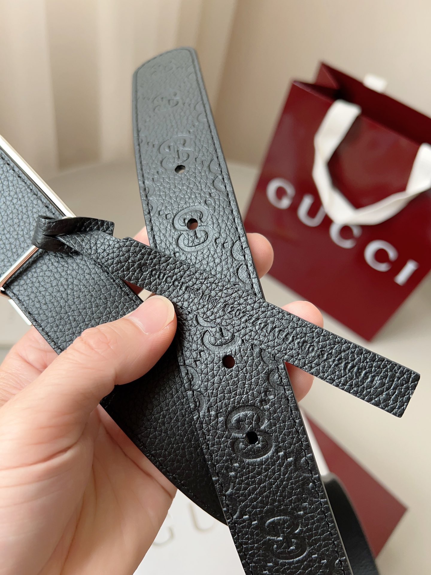 Gucci 구찌 GG 엠보 소가죽 남성 양면 벨트 4