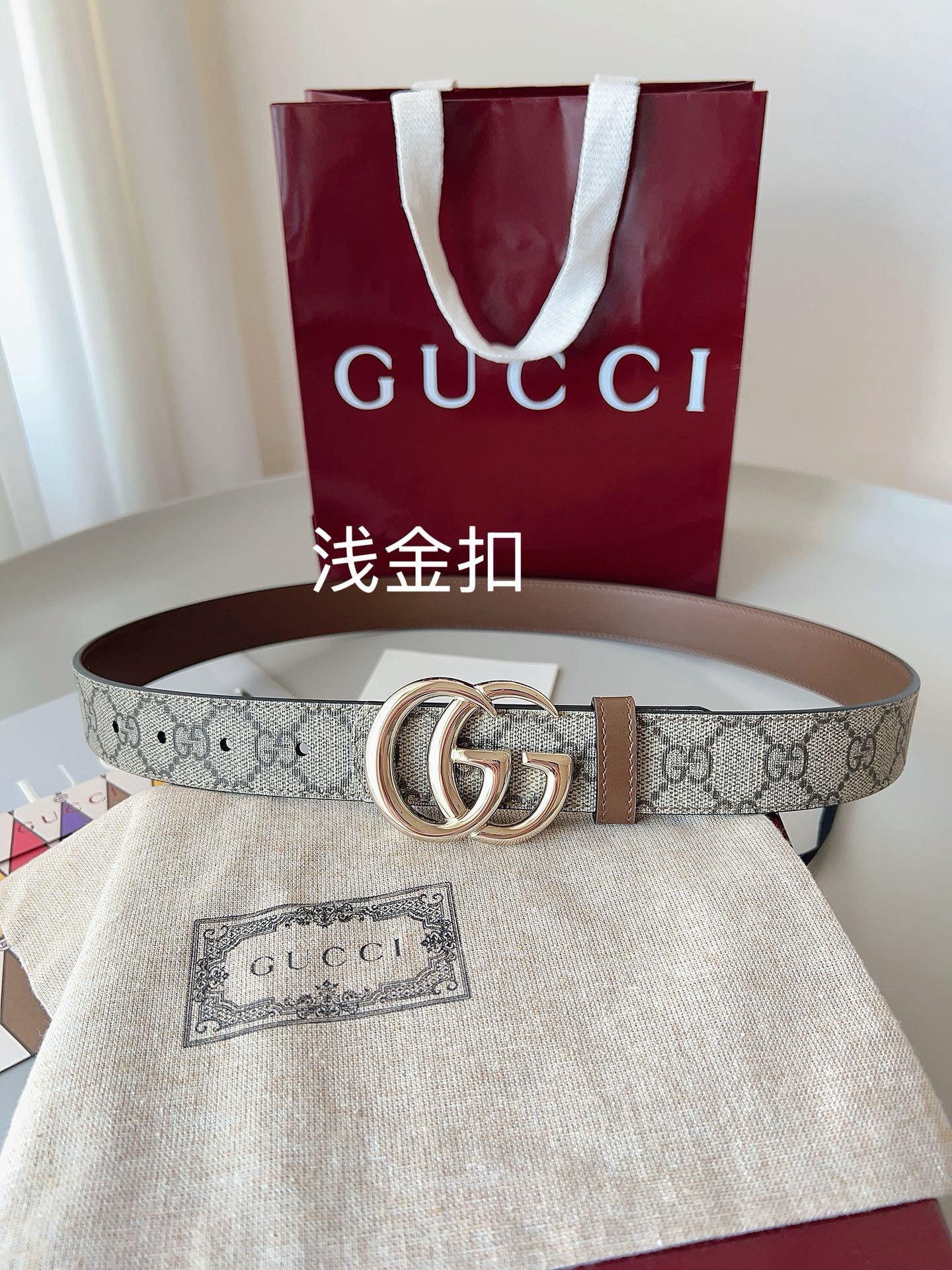 Gucci 구찌 GG 마몬트 GG 슈프림 리버서블 가죽 벨트 1