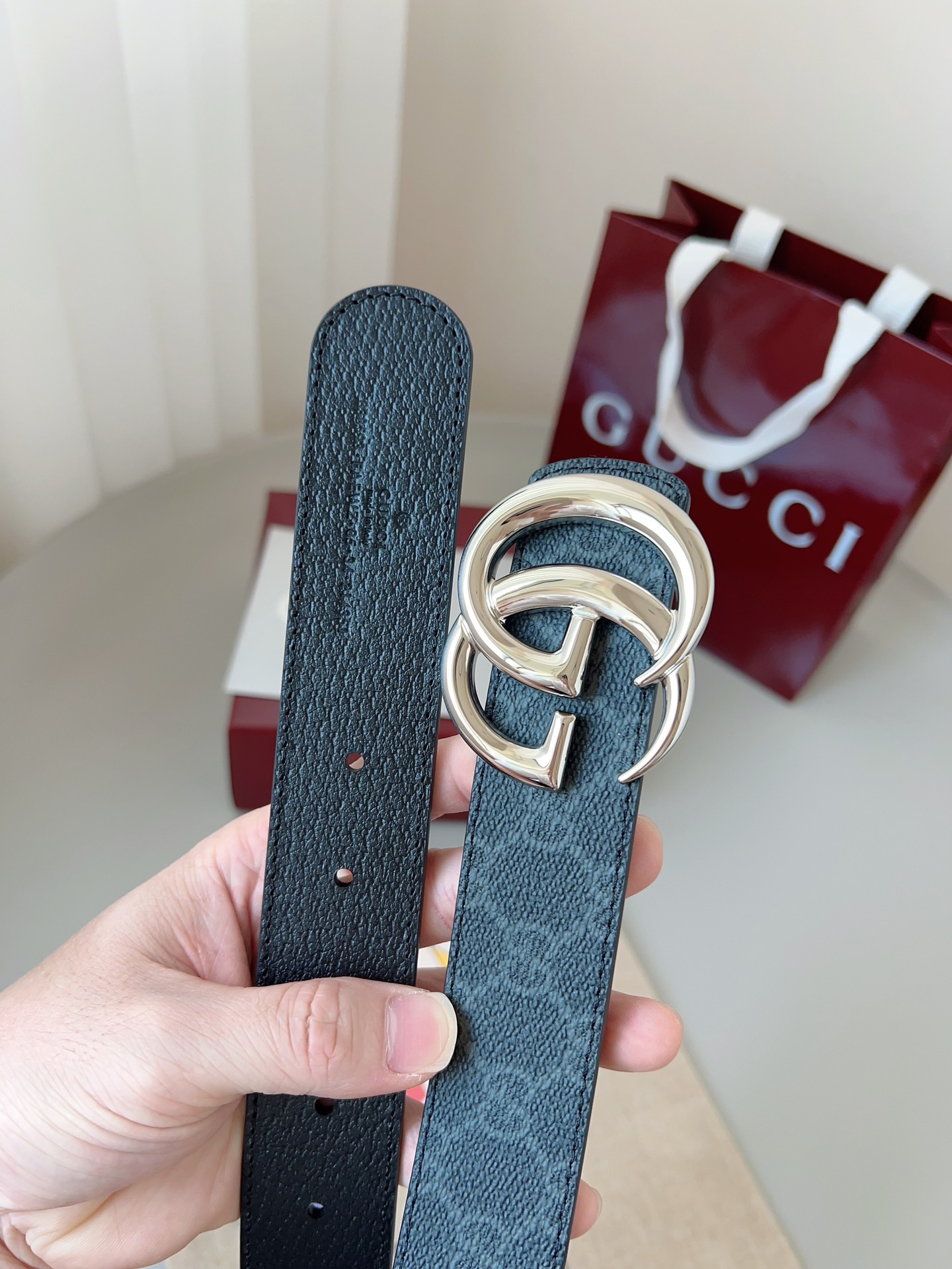 SALVATORE FERRAGAMO 살바토레 페라가모 FW2024 Gancini 퀼팅 가죽 숄더백 12