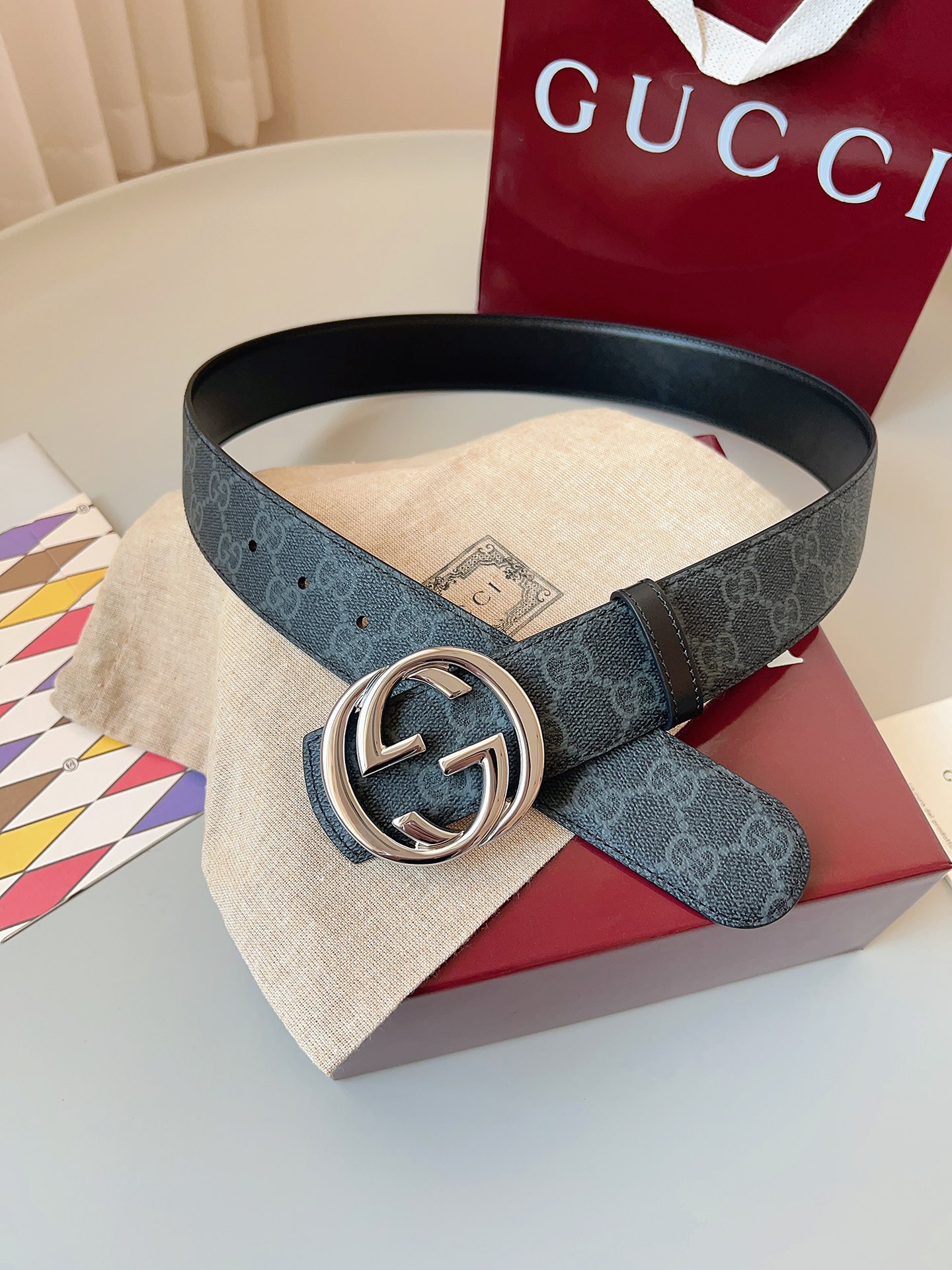 Gucci 구찌 GG 수프림 남성 리버서블 가죽 벨트 7