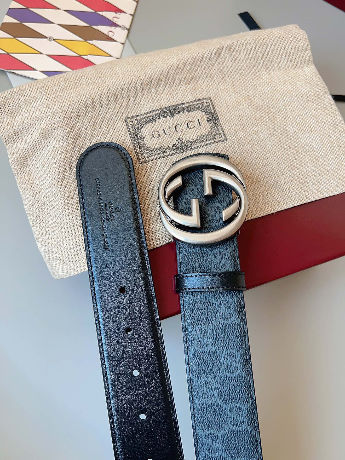 Gucci 구찌 GG 수프림 남성 리버서블 가죽 벨트 2