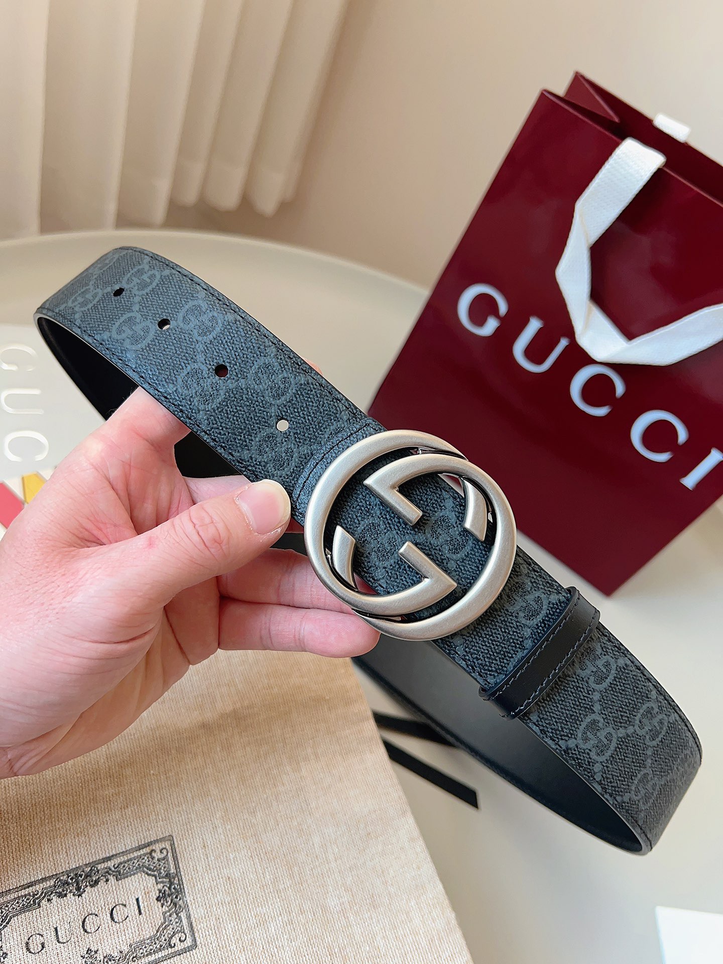 Gucci 구찌 GG 수프림 남성 리버서블 가죽 벨트 9