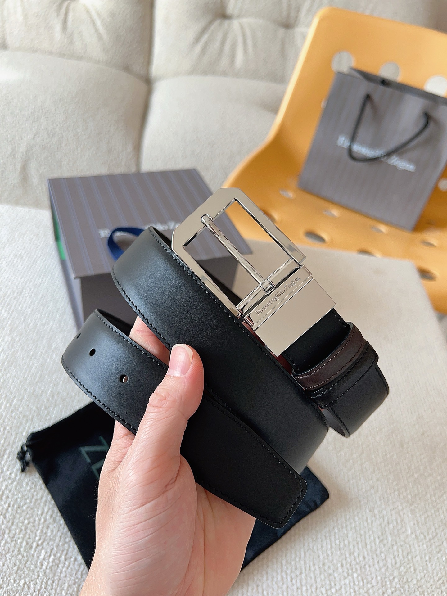 Zegna 제냐 블랙 소가죽 벨트 1