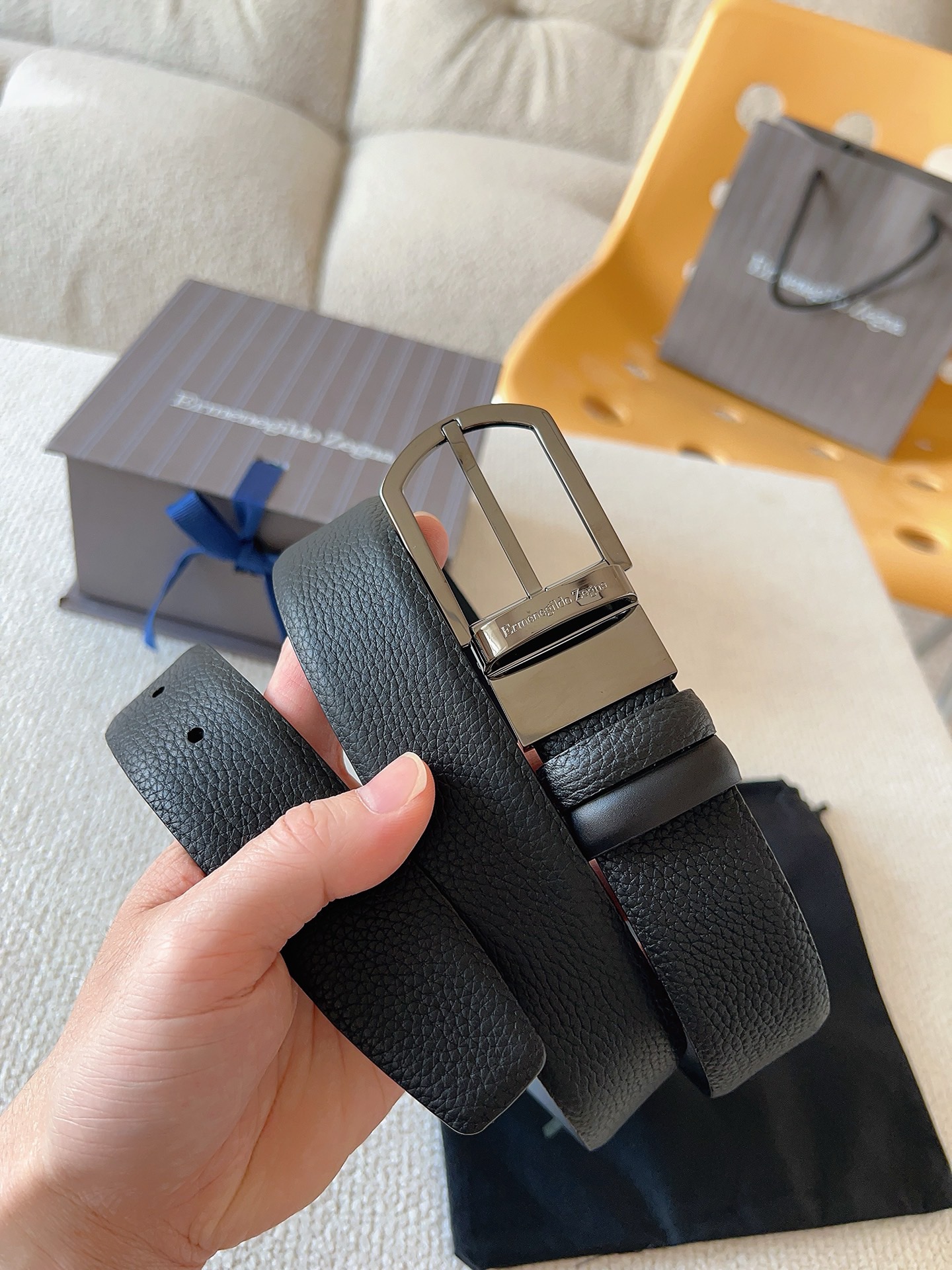 Zegna 제냐 블랙 소가죽 벨트 1