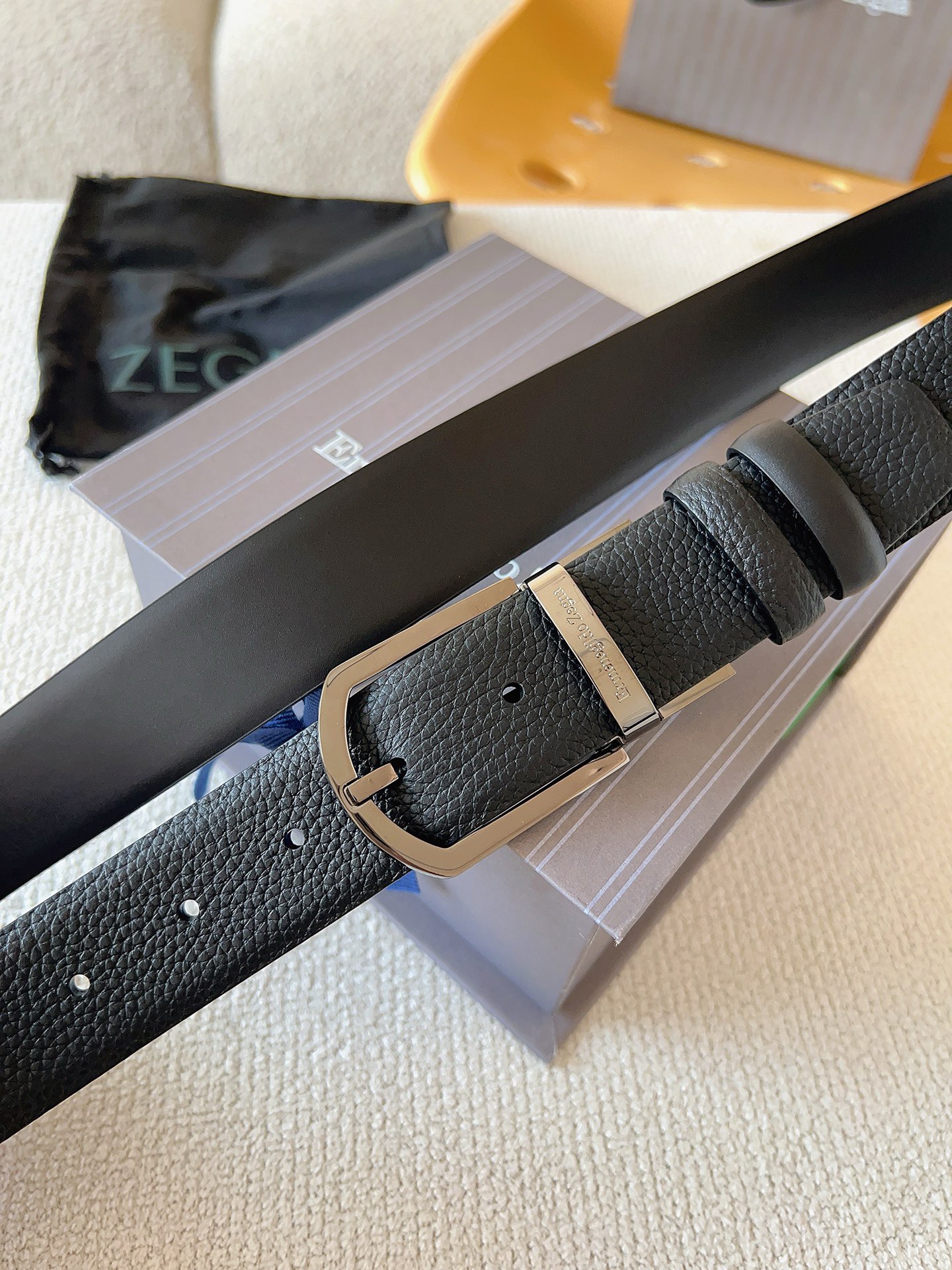 Zegna 제냐 블랙 소가죽 벨트 4