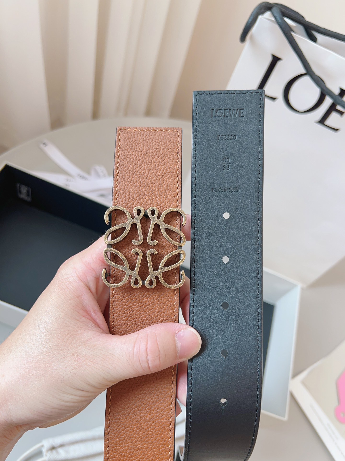 Loewe 로에베 양면 가죽 Anagram 버클 벨트 2