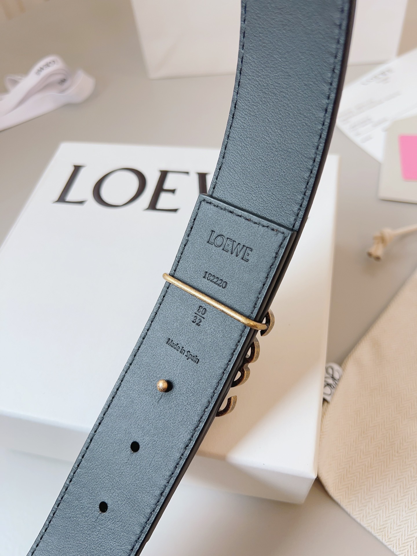 Loewe 로에베 양면 가죽 Anagram 버클 벨트 5