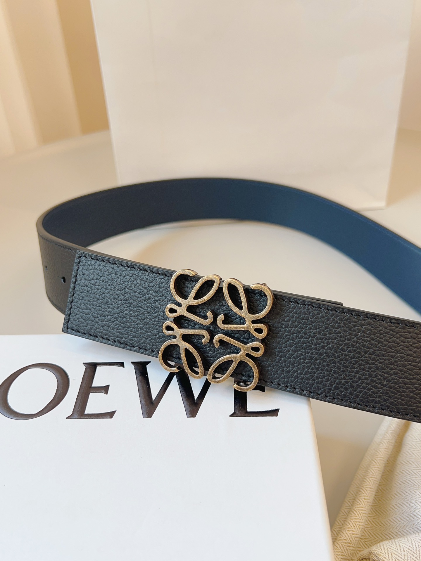 Loewe 로에베 양면 가죽 Anagram 버클 벨트 6