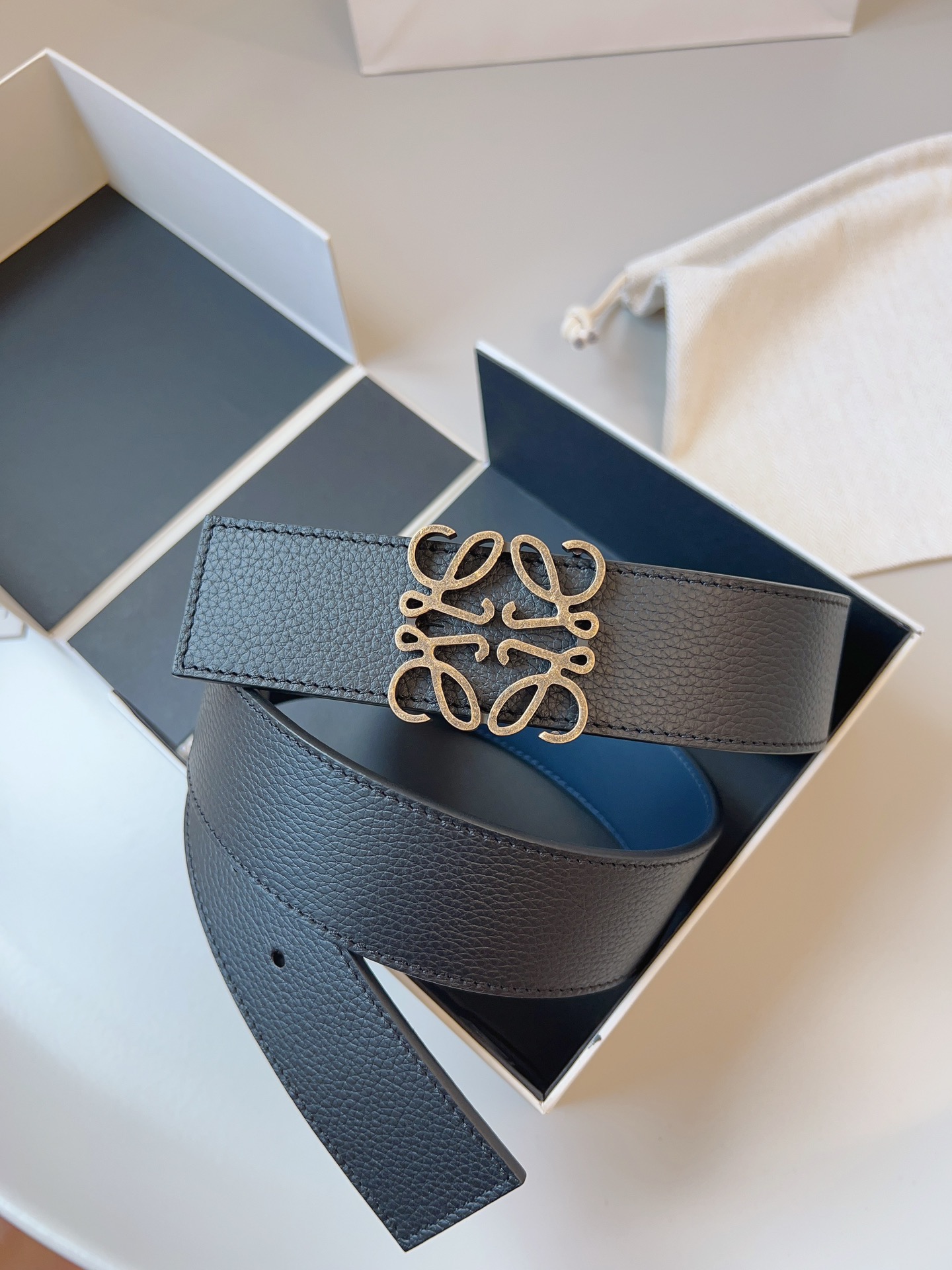 Loewe 로에베 양면 가죽 Anagram 버클 벨트 9