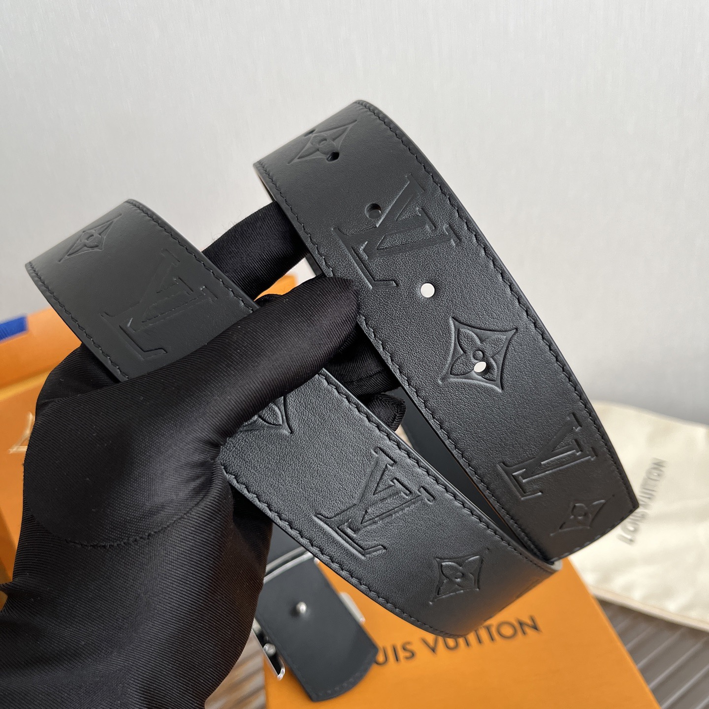 Ferragamo 살바토레 페라가모 FW2023 Gancini 잠금장치 토트백 9