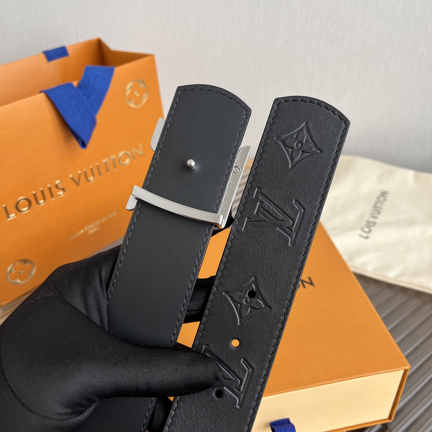 Ferragamo 살바토레 페라가모 FW2023 Gancini 잠금장치 토트백 11