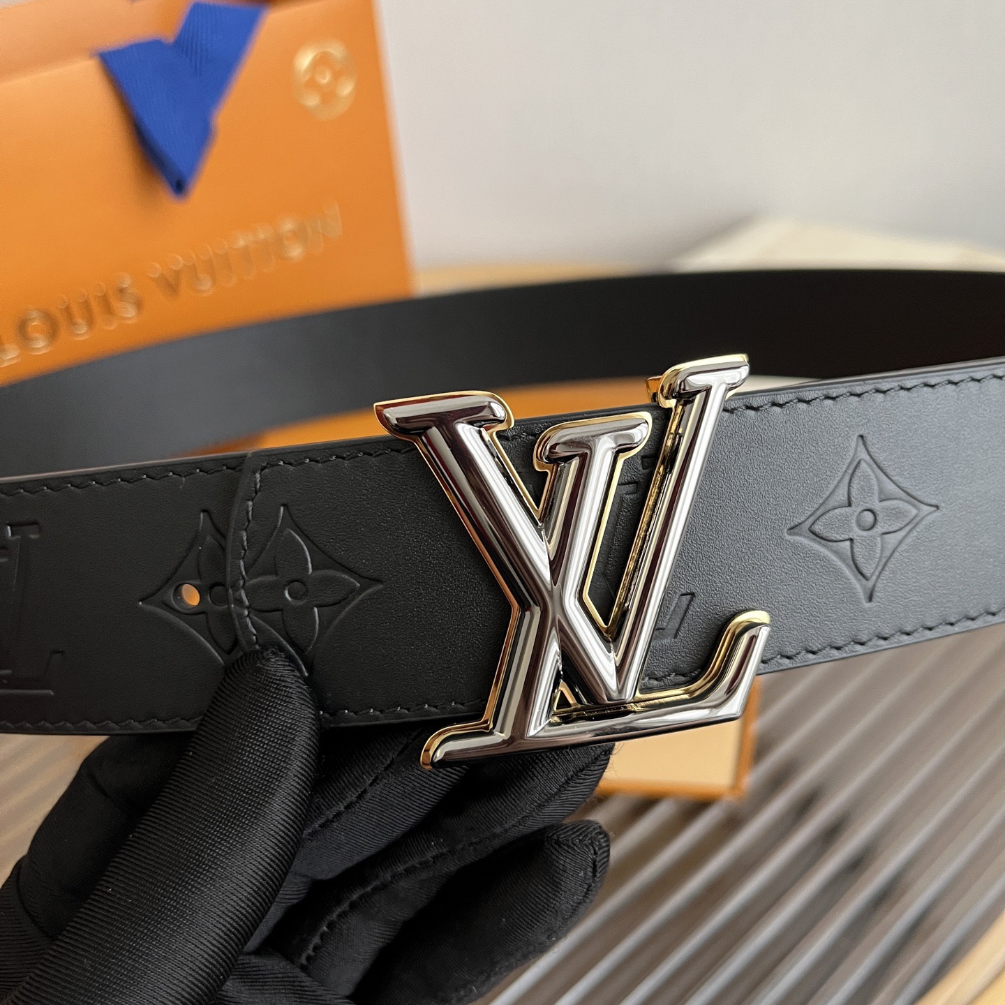 Louis Vuitton 루이비통 루이 비통 모노그램 레인보우 버클 소가죽 벨트 2