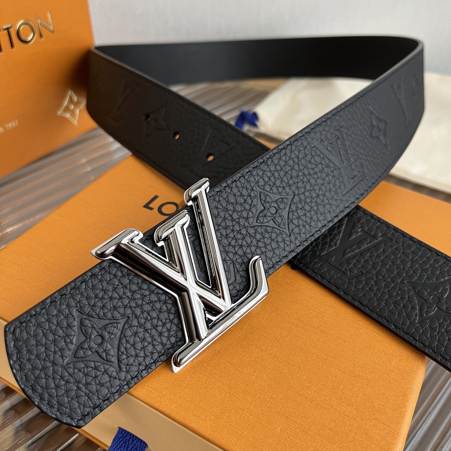 Louis Vuitton 루이비통 루이 비통 모노그램 레인보우 버클 소가죽 벨트 8