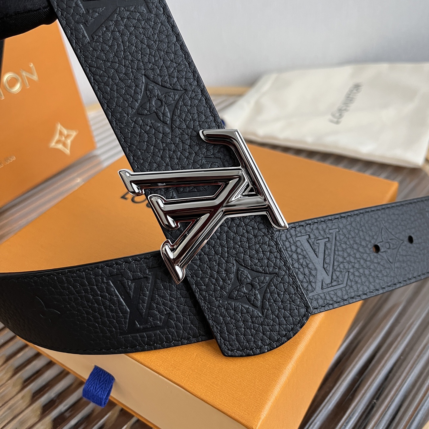 Louis Vuitton 루이비통 루이 비통 모노그램 레인보우 버클 소가죽 벨트 9