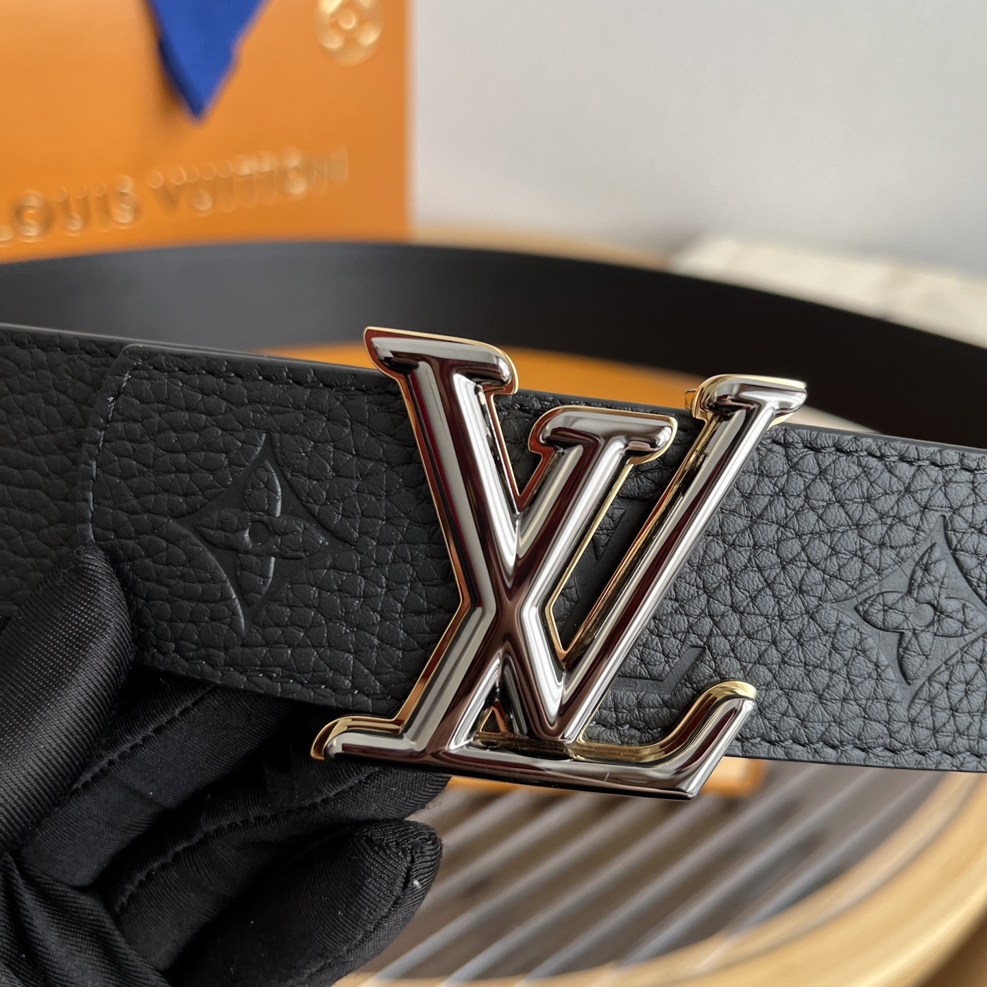 FERRAGAMO 살바토레 페라가모 SS2023 Gancini 버킷백 2