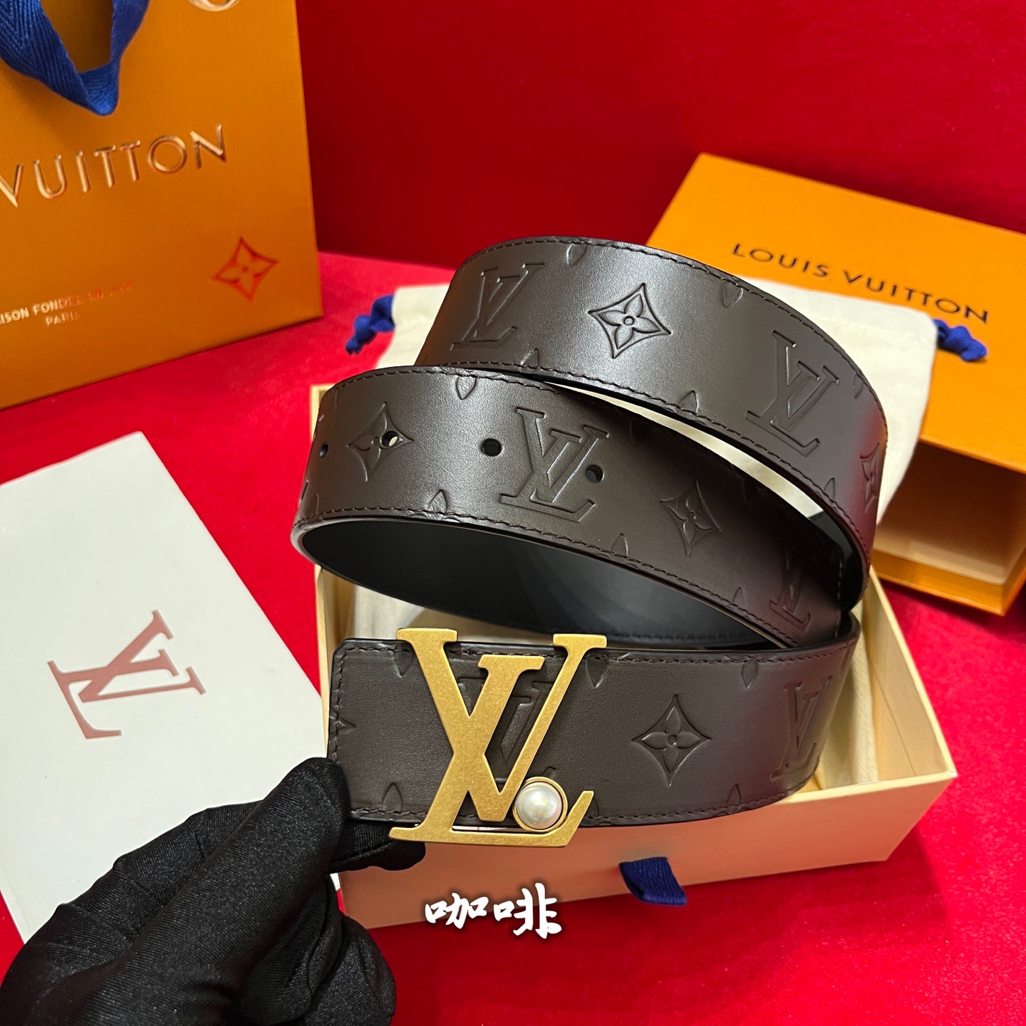 Ferragamo 살바토레 페라가모 FW2023 Gancini 장식 토트백 7