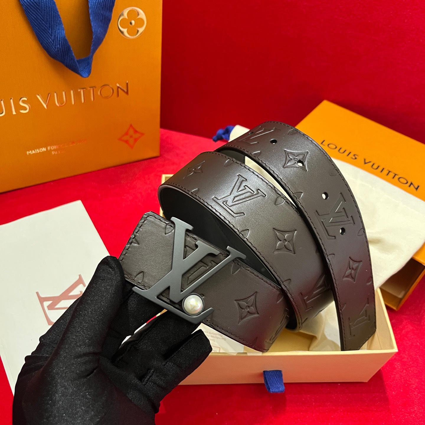 Louis Vuitton 루이비통 루이 비통 남성 진주 장식 모노그램 가죽 벨트 7