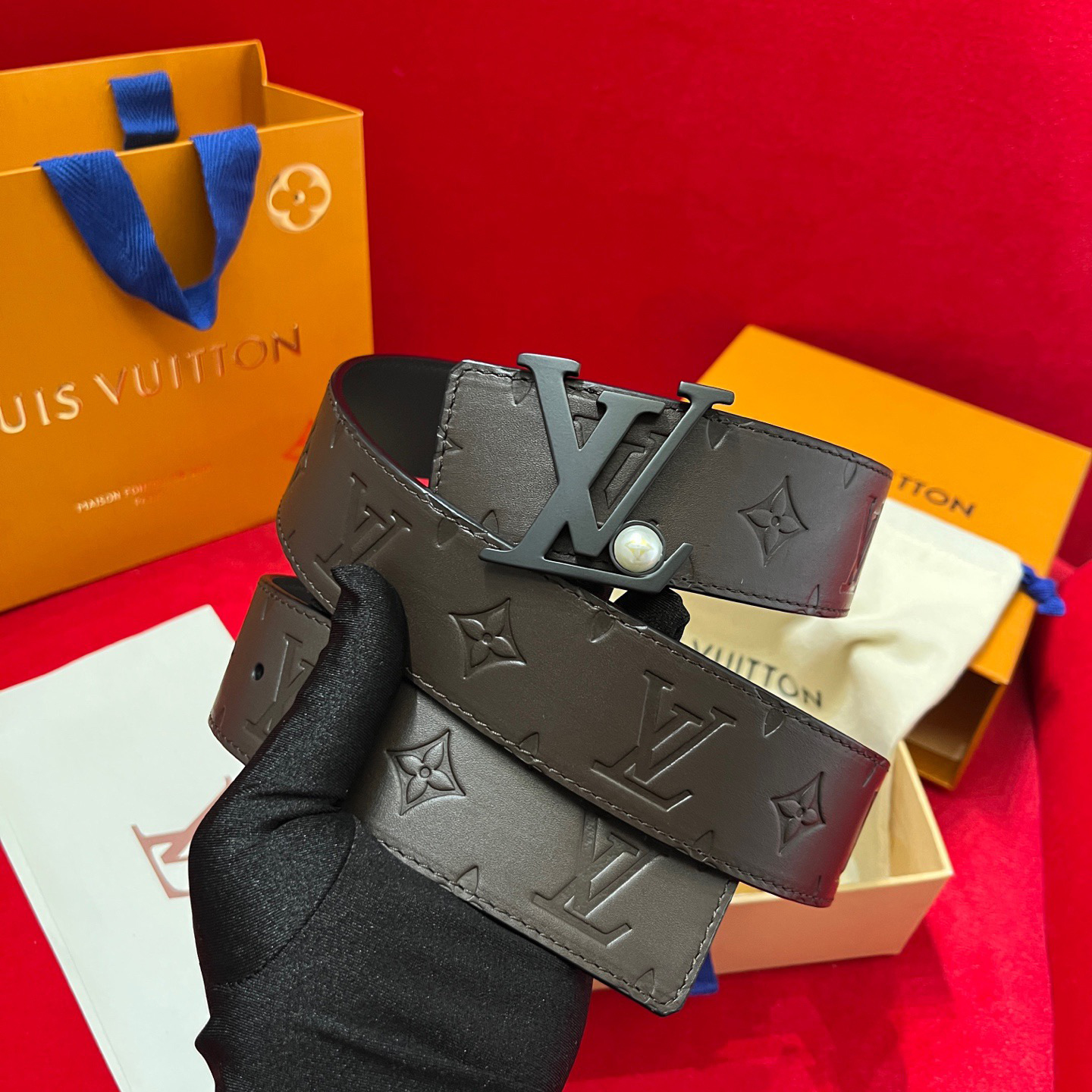 Louis Vuitton 루이비통 루이 비통 남성 진주 장식 모노그램 가죽 벨트 9