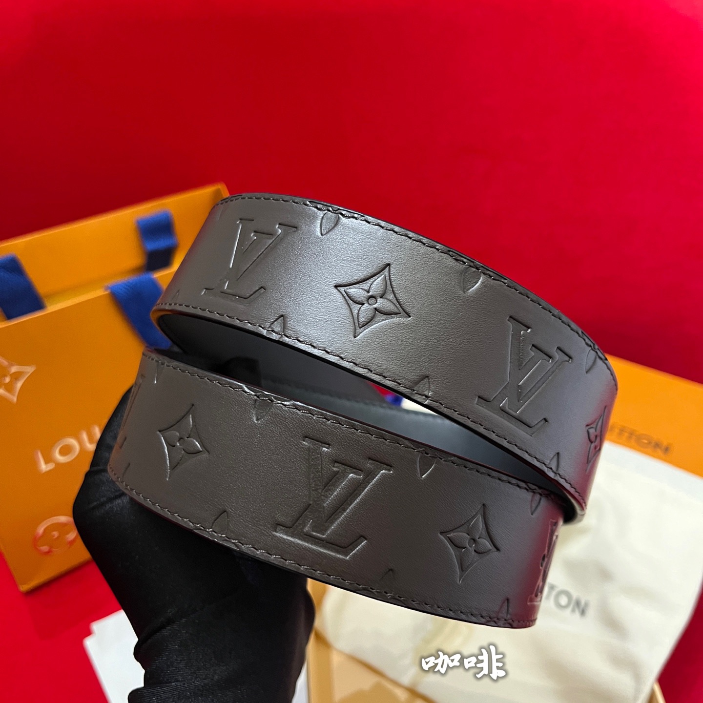 Louis Vuitton 루이비통 루이 비통 남성 진주 장식 모노그램 가죽 벨트 3