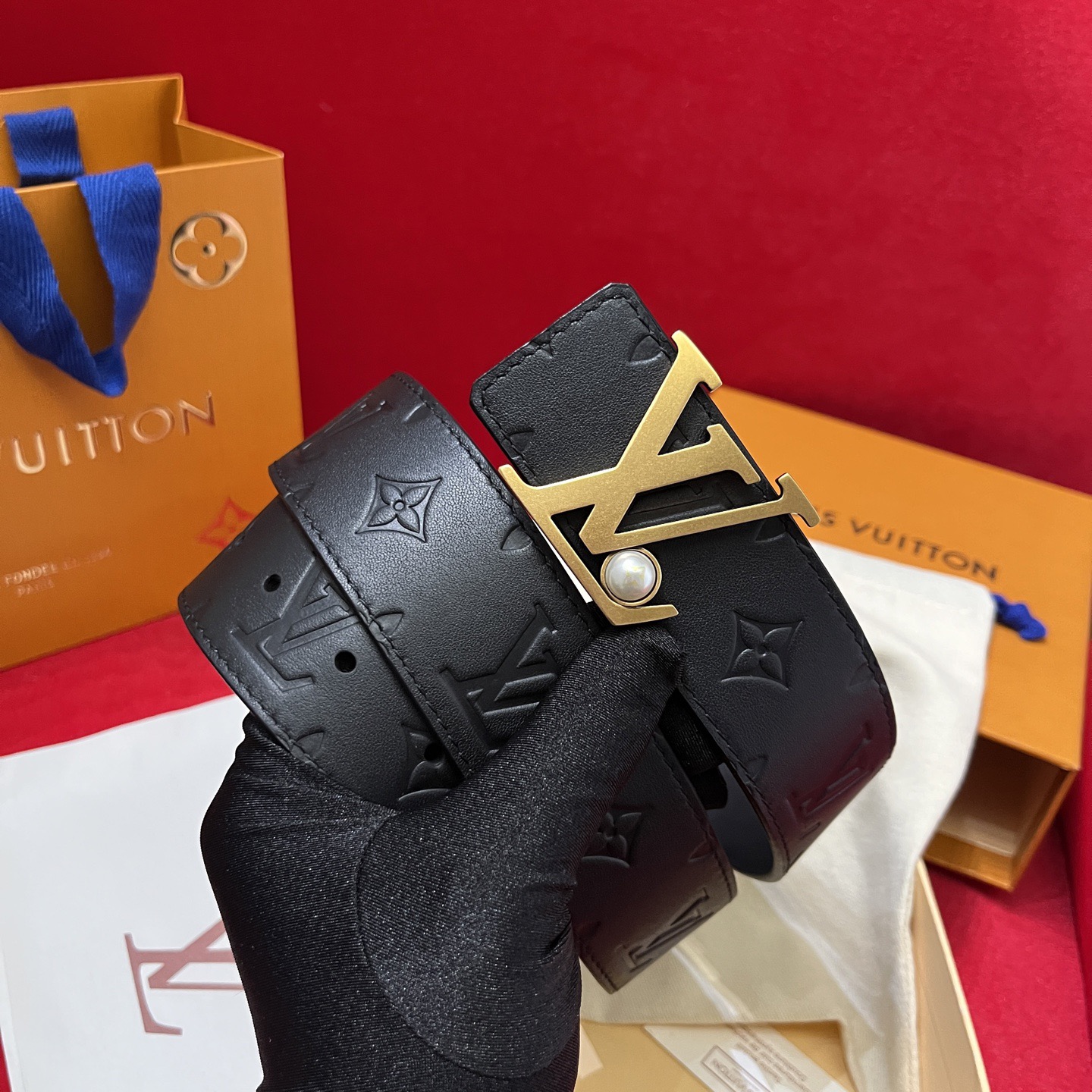 Louis Vuitton 루이비통 루이 비통 남성 진주 장식 모노그램 가죽 벨트 9