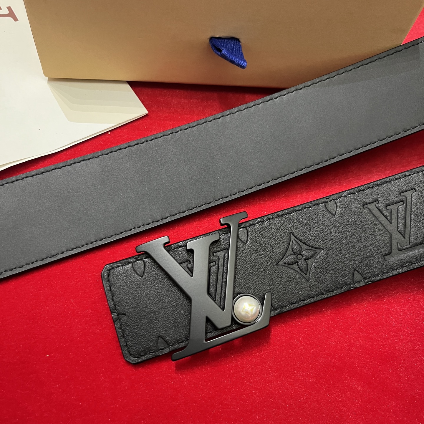 Louis Vuitton 루이비통 루이 비통 남성 진주 장식 모노그램 가죽 벨트 8