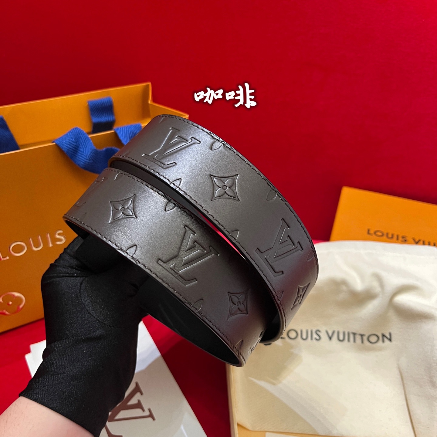 Louis Vuitton 루이비통 루이 비통 남성 진주 장식 모노그램 가죽 벨트 3