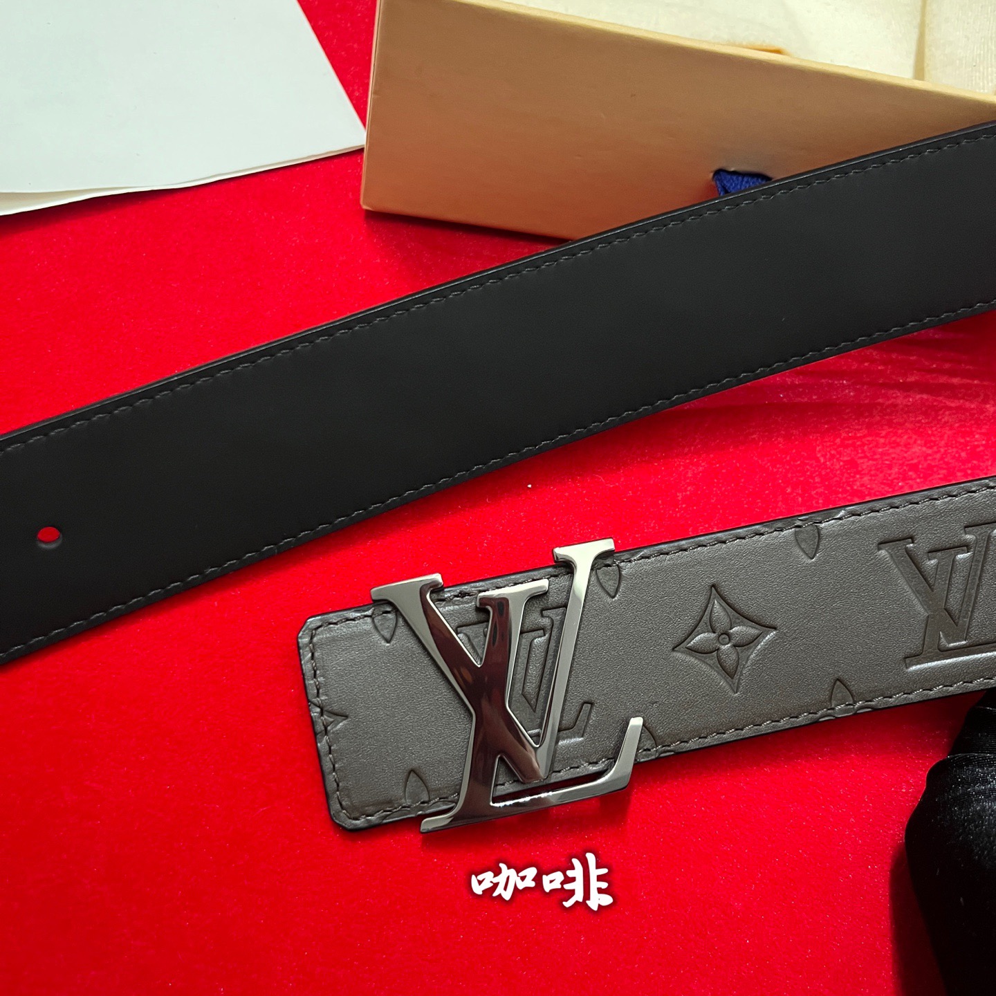 Louis Vuitton 루이비통 루이 비통 남성 진주 장식 모노그램 가죽 벨트 6