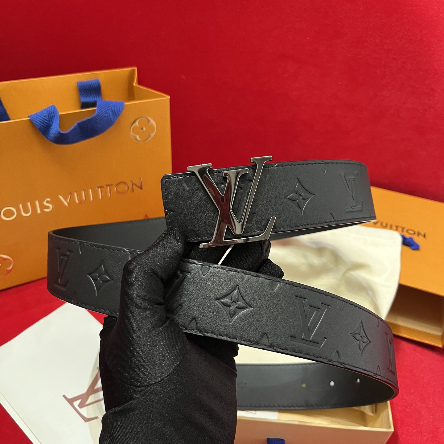 Louis Vuitton 루이비통 루이 비통 남성 진주 장식 모노그램 가죽 벨트 9