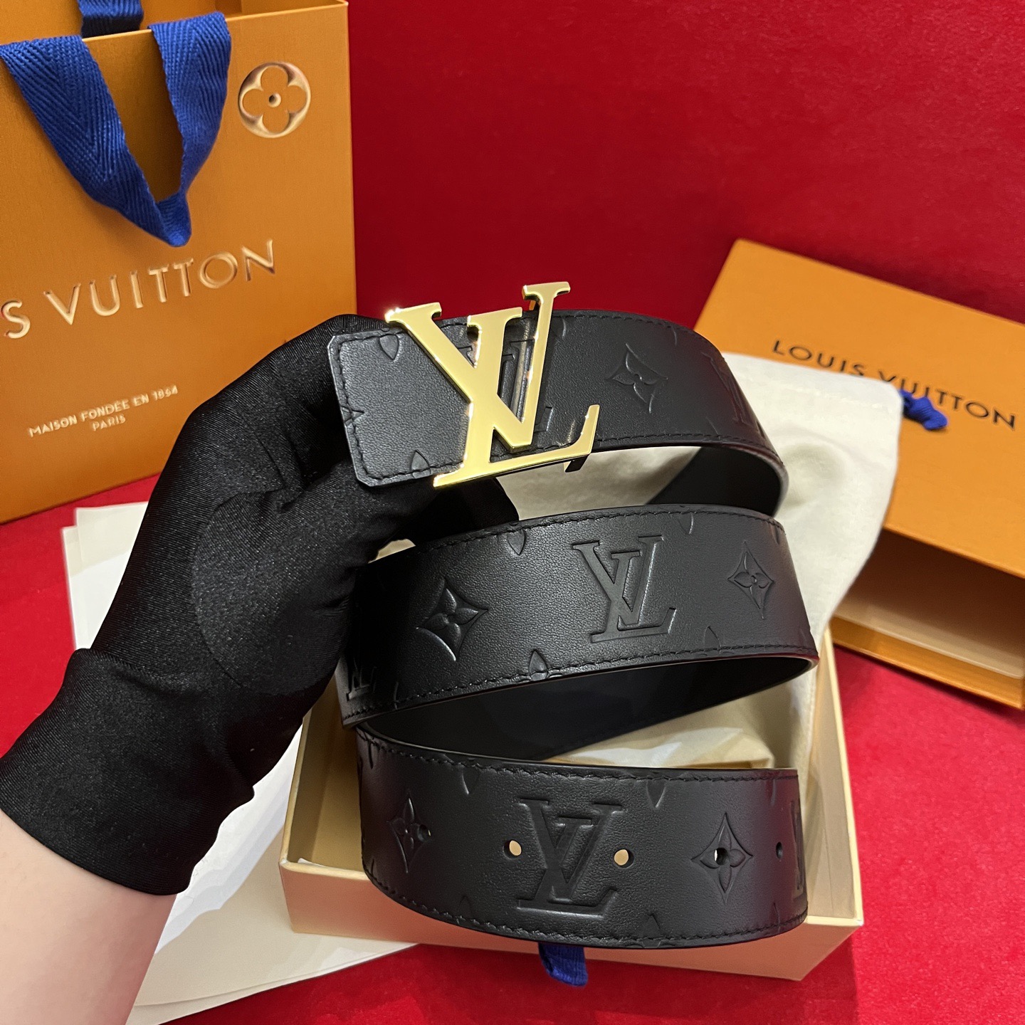 Louis Vuitton 루이비통 루이 비통 남성 진주 장식 모노그램 가죽 벨트 8