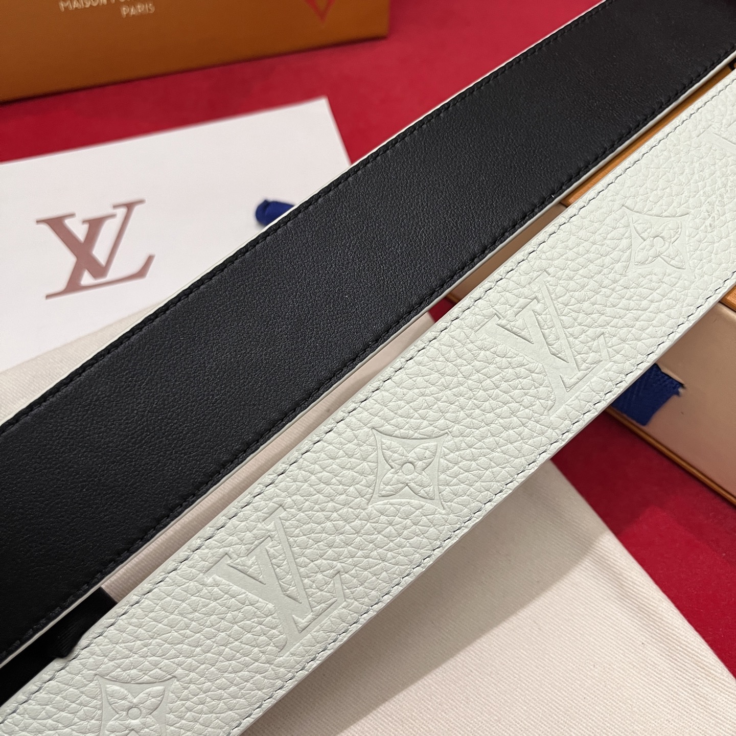 Louis Vuitton 루이비통 루이 비통 토고 패턴 모노그램 남성 가죽 벨트 3